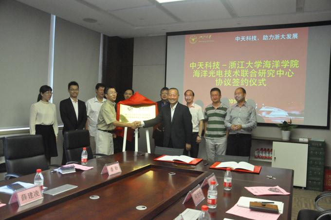 ΰ�¹���(victor1946)�ٷ���վ-Officials Website