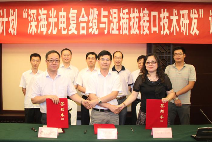 ΰ�¹���(victor1946)�ٷ���վ-Officials Website