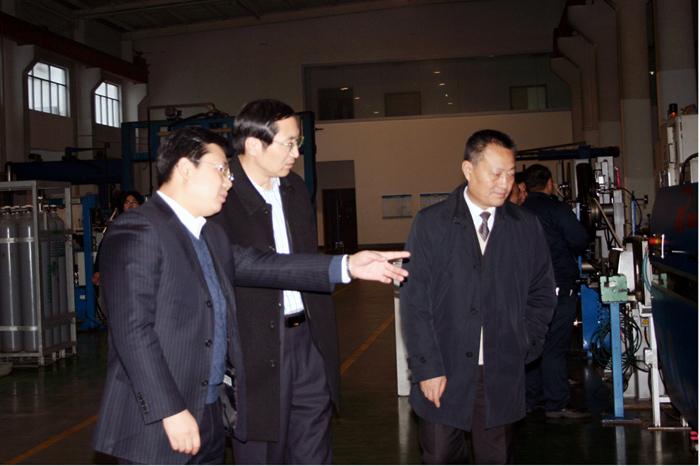 ΰ�¹���(victor1946)�ٷ���վ-Officials Website