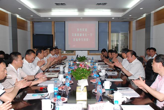 ΰ�¹���(victor1946)�ٷ���վ-Officials Website