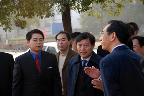 ΰ�¹���(victor1946)�ٷ���վ-Officials Website