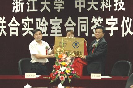 ΰ�¹���(victor1946)�ٷ���վ-Officials Website