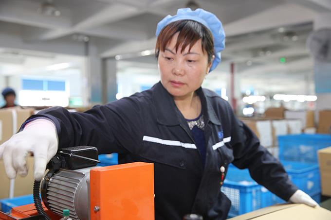 ΰ�¹���(victor1946)�ٷ���վ-Officials Website