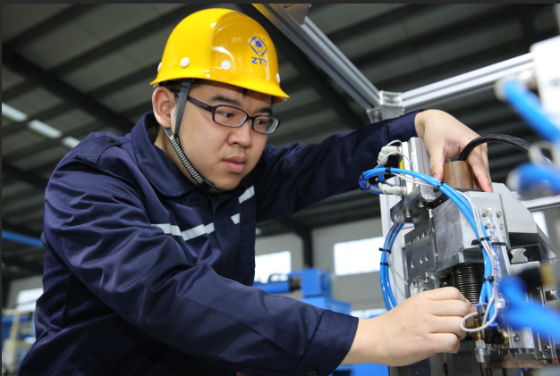 ΰ�¹���(victor1946)�ٷ���վ-Officials Website