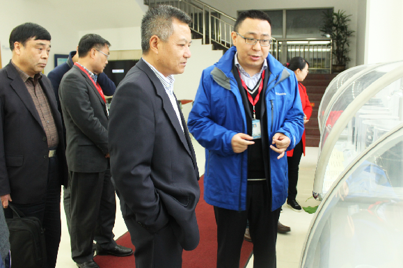 ΰ�¹���(victor1946)�ٷ���վ-Officials Website