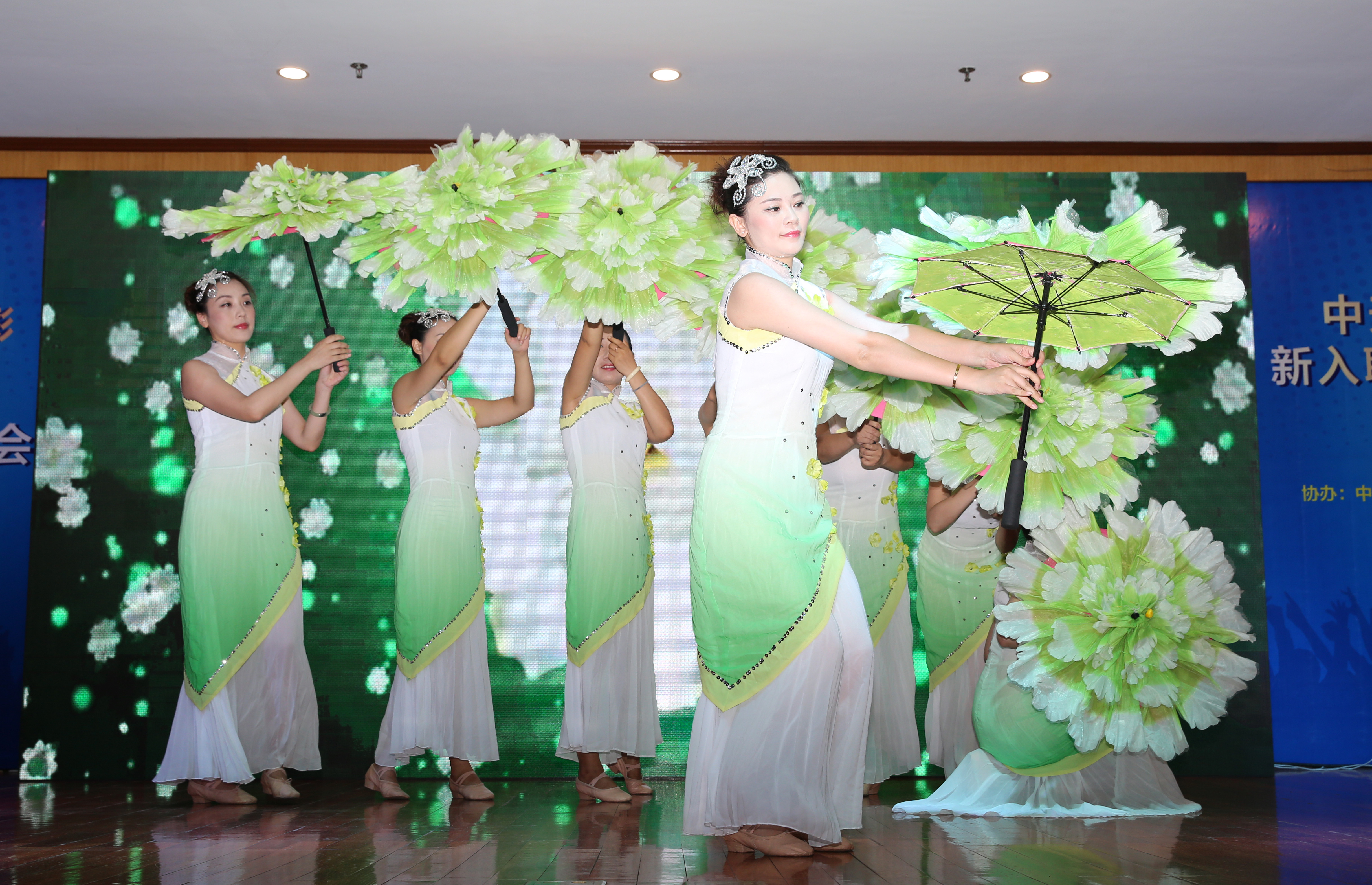 ΰ�¹���(victor1946)�ٷ���վ-Officials Website