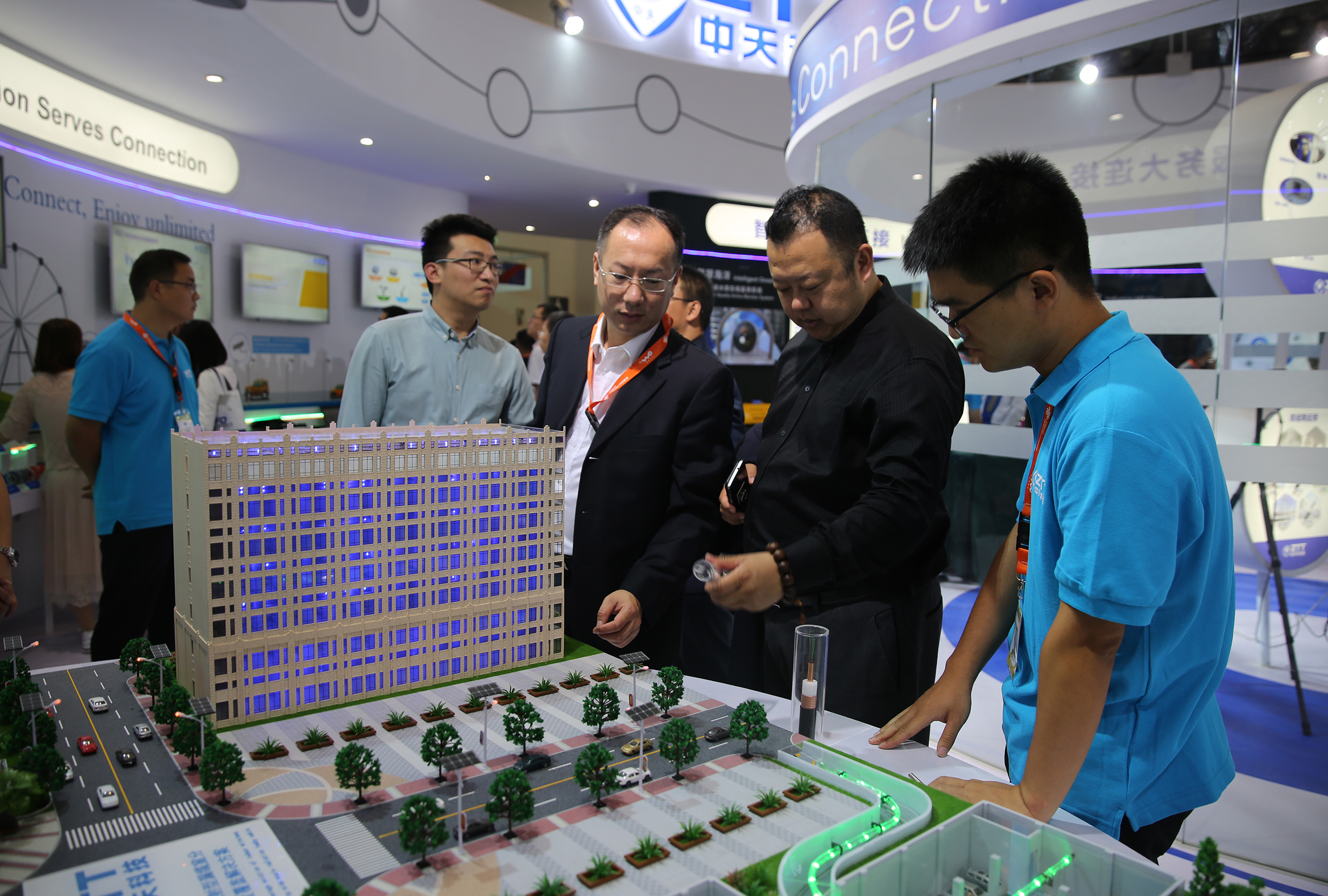 ΰ�¹���(victor1946)�ٷ���վ-Officials Website