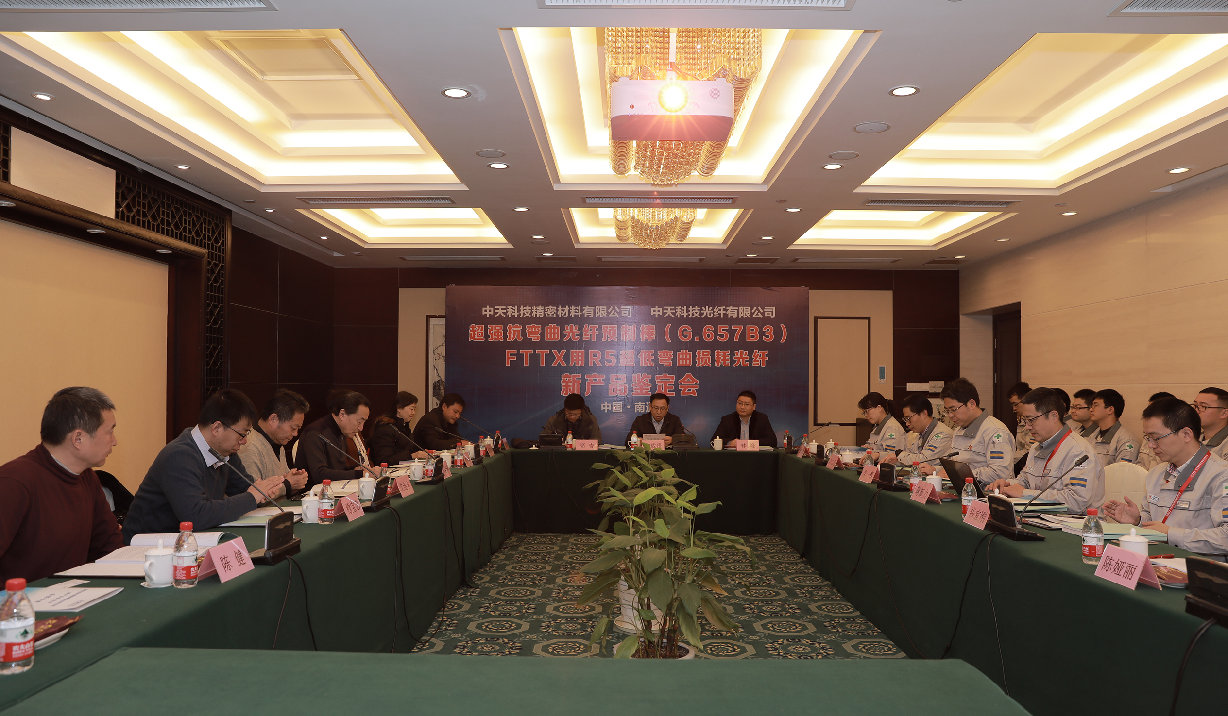 ΰ�¹���(victor1946)�ٷ���վ-Officials Website