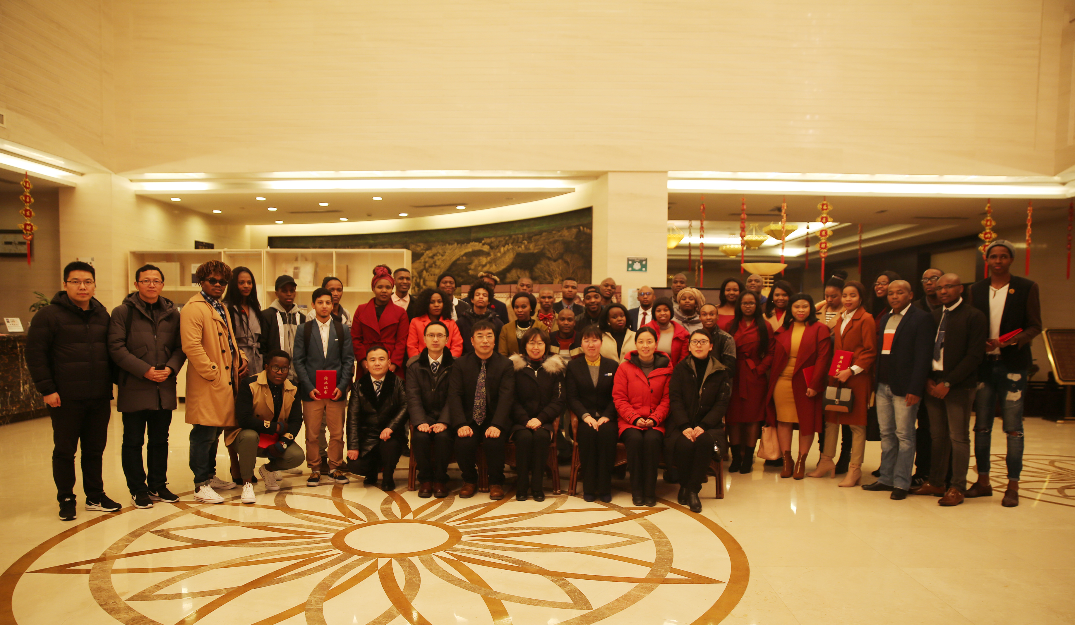 ΰ�¹���(victor1946)�ٷ���վ-Officials Website