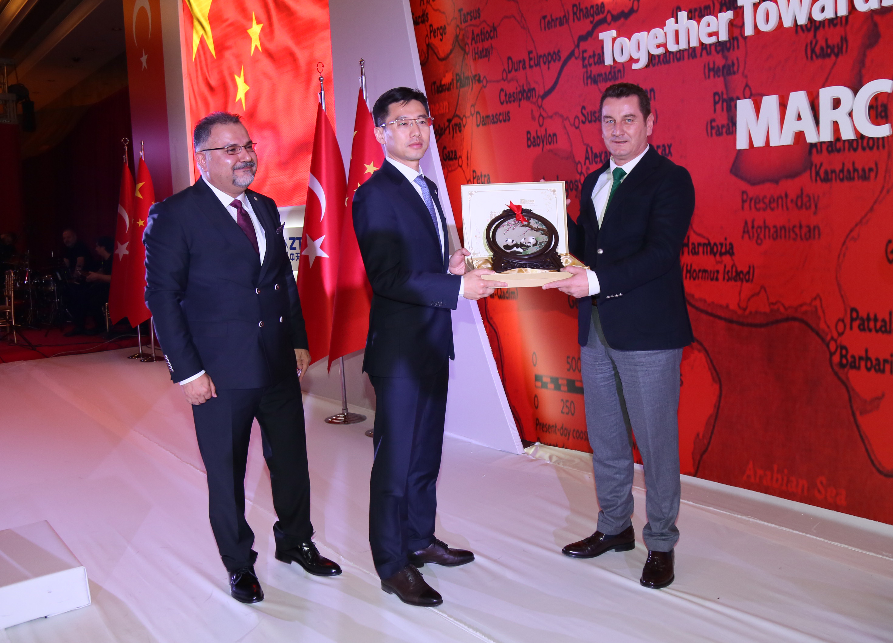 ΰ�¹���(victor1946)�ٷ���վ-Officials Website