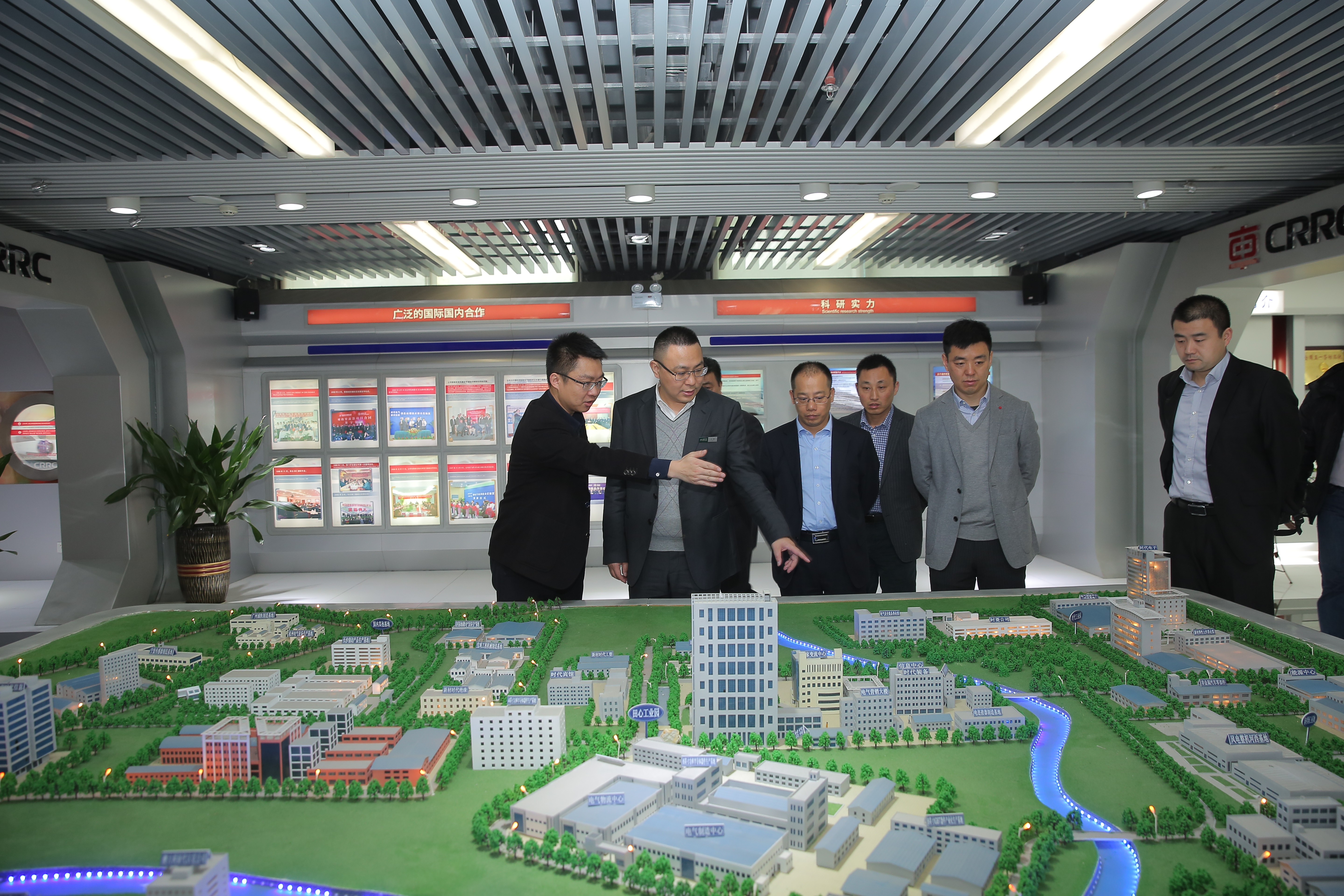 ΰ�¹���(victor1946)�ٷ���վ-Officials Website