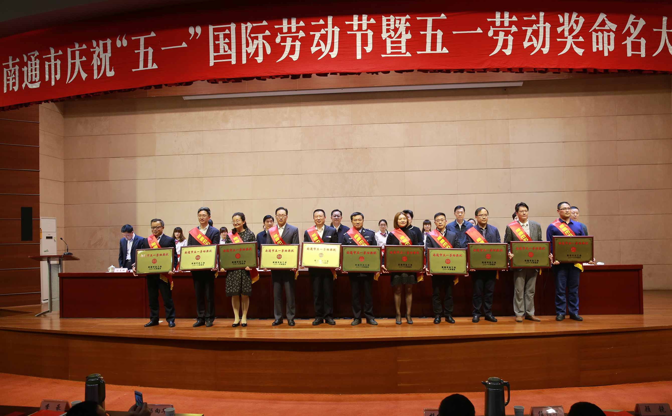 ΰ�¹���(victor1946)�ٷ���վ-Officials Website