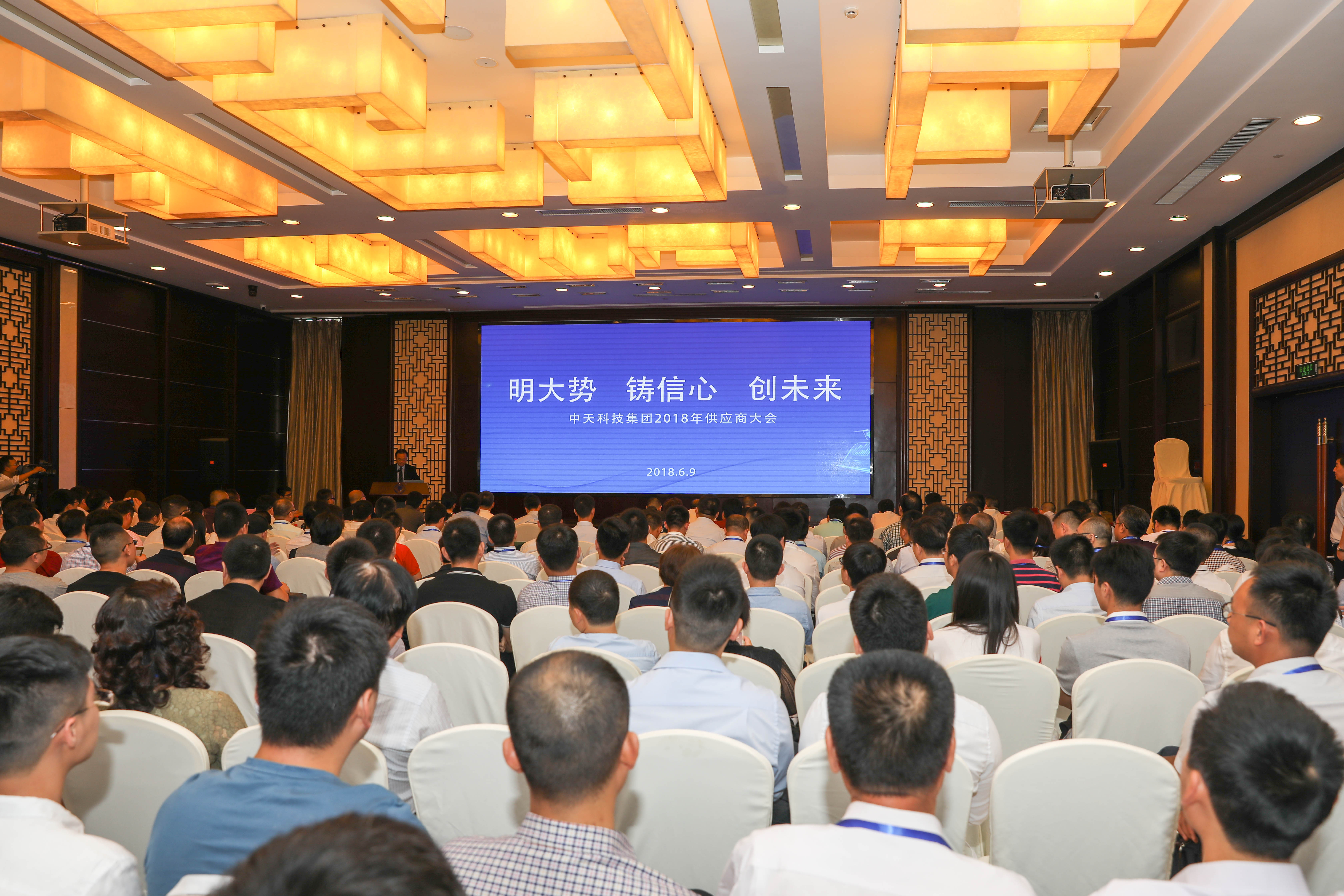 ΰ�¹���(victor1946)�ٷ���վ-Officials Website