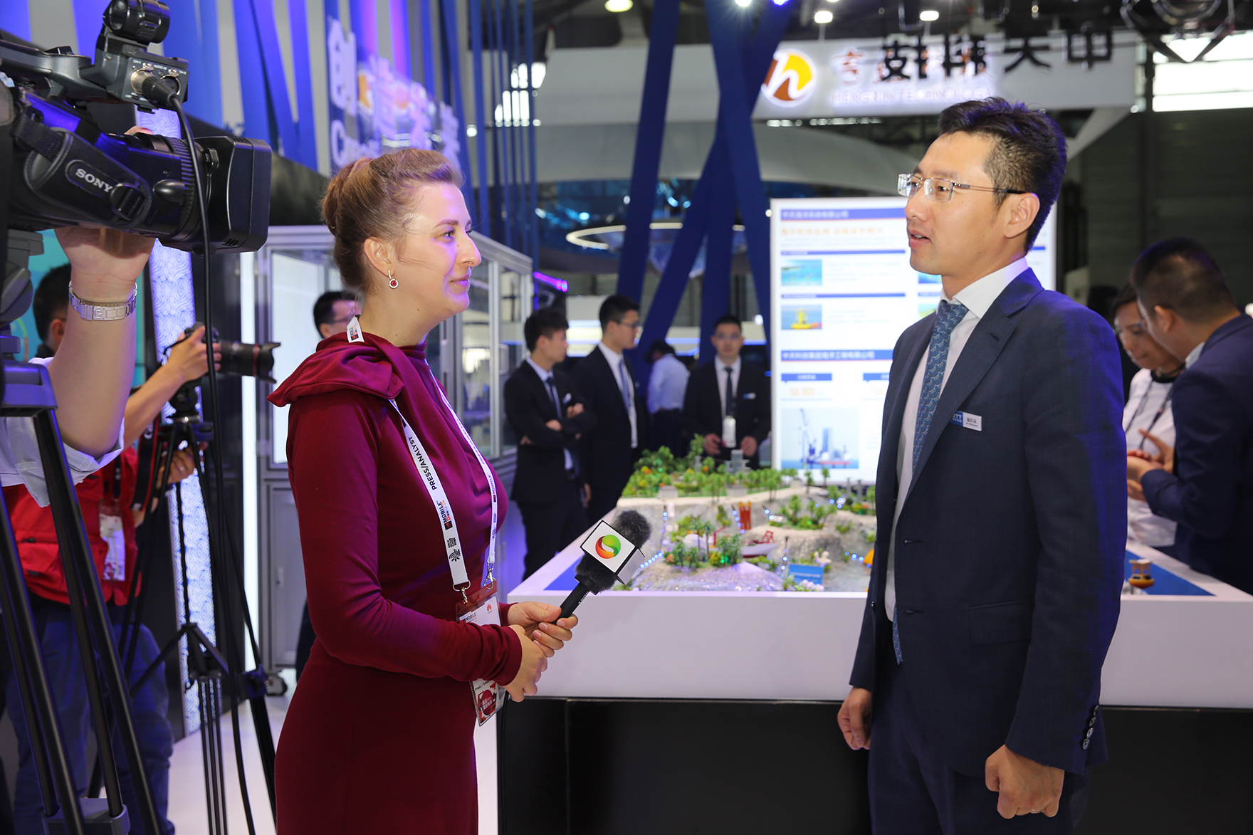 ΰ�¹���(victor1946)�ٷ���վ-Officials Website