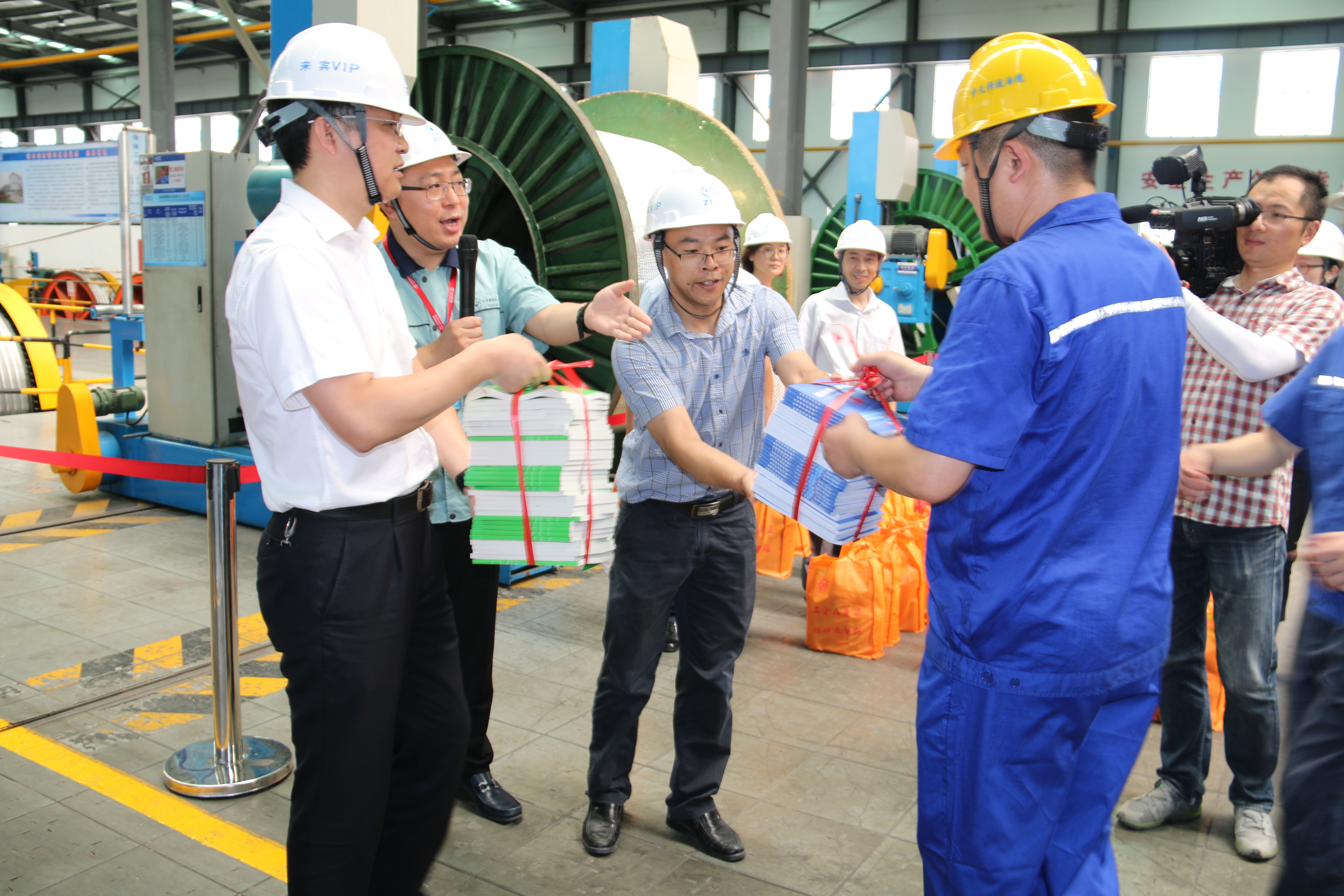 ΰ�¹���(victor1946)�ٷ���վ-Officials Website