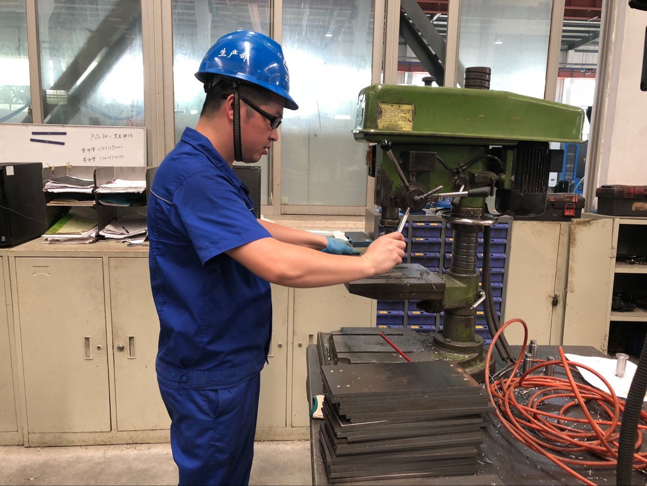 ΰ�¹���(victor1946)�ٷ���վ-Officials Website