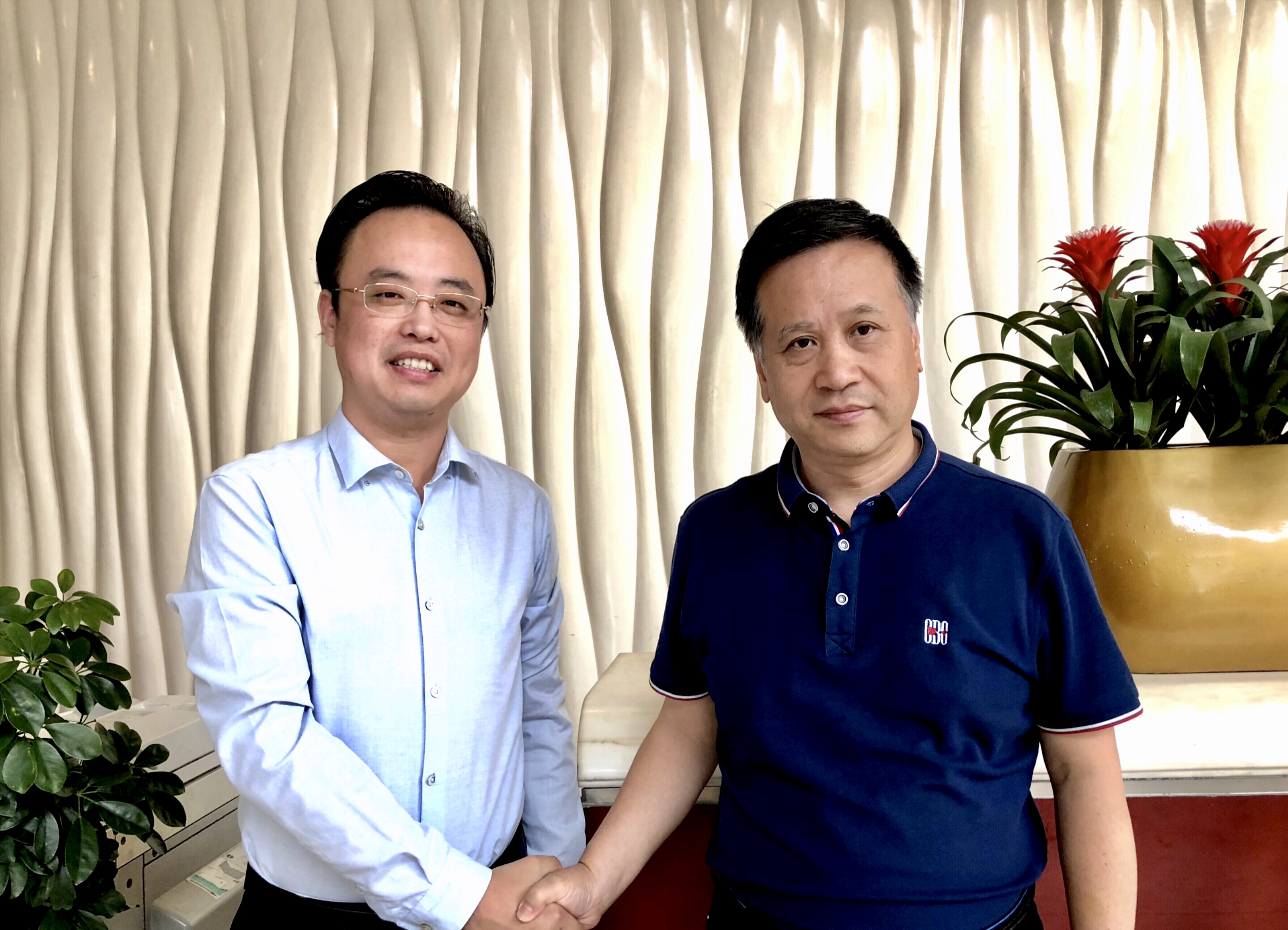 ΰ�¹���(victor1946)�ٷ���վ-Officials Website