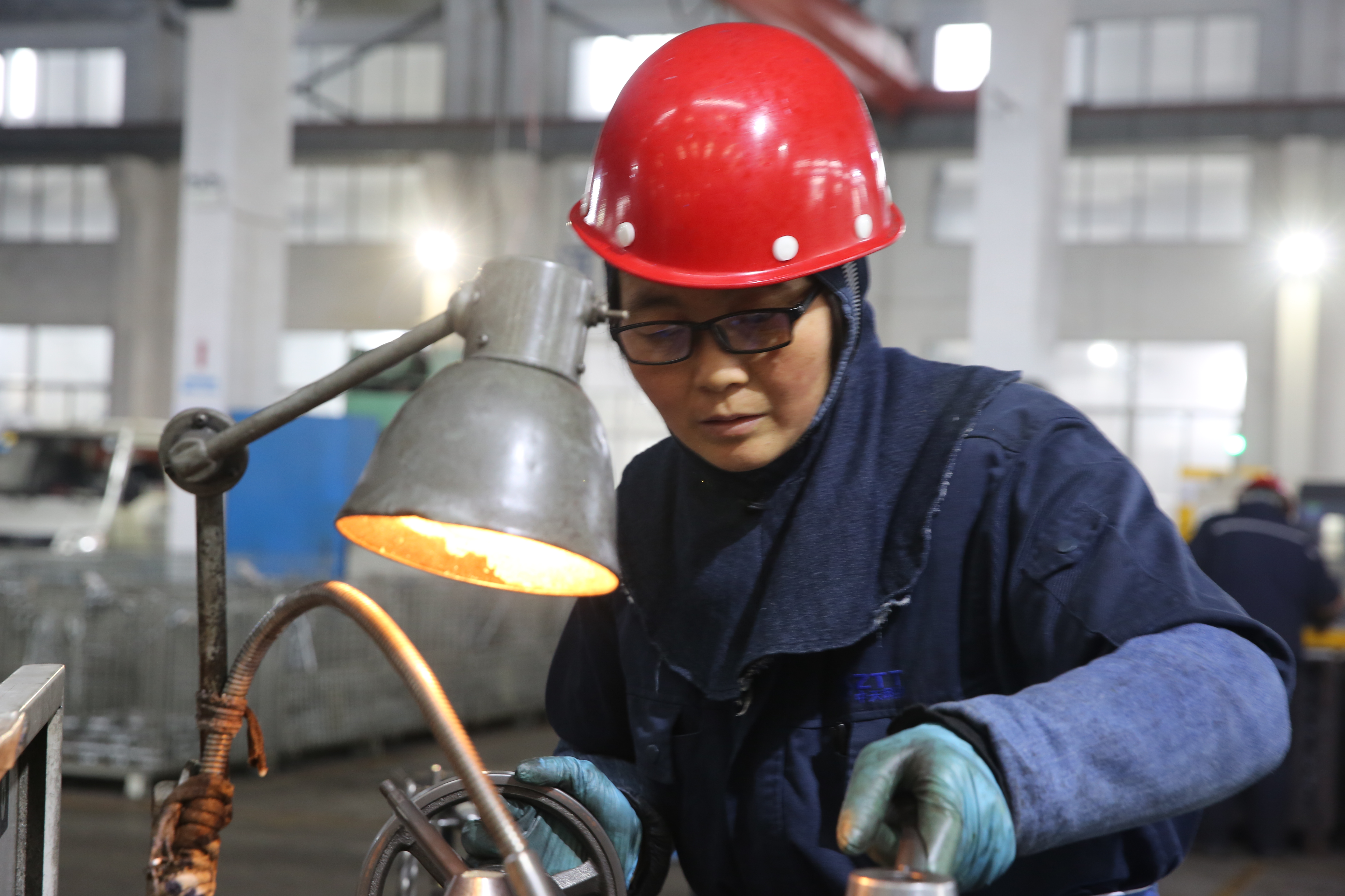 ΰ�¹���(victor1946)�ٷ���վ-Officials Website