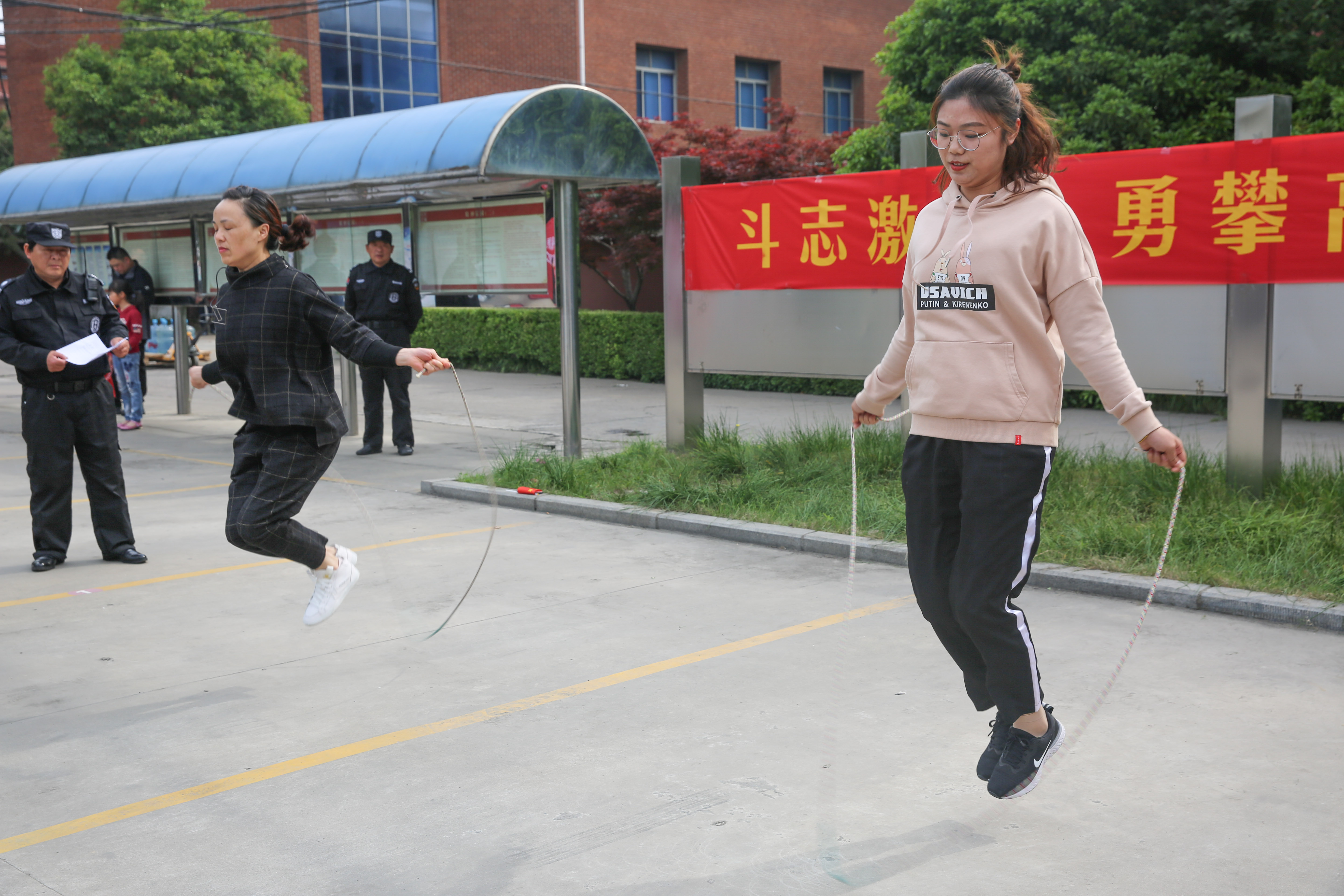 ΰ�¹���(victor1946)�ٷ���վ-Officials Website