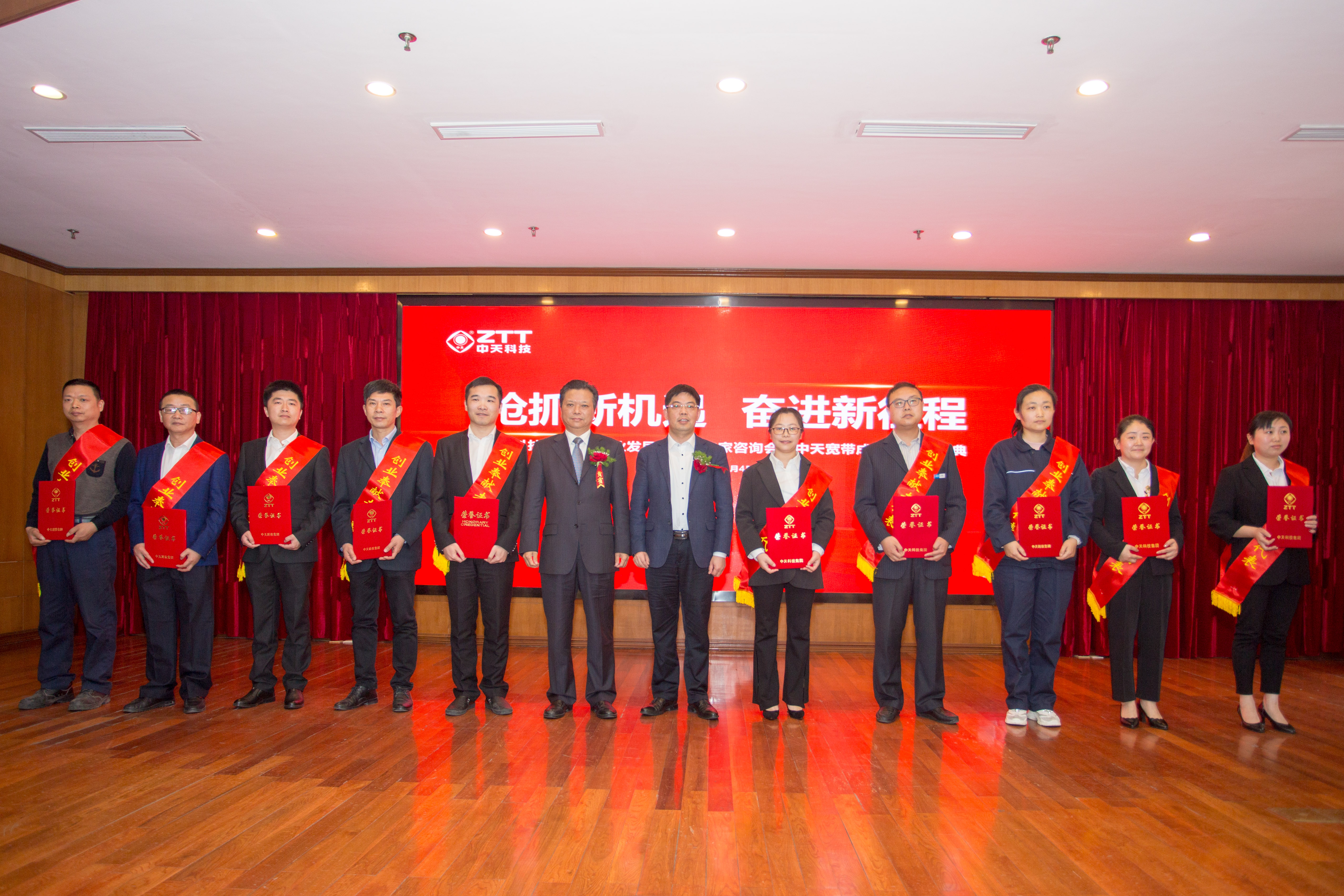 ΰ�¹���(victor1946)�ٷ���վ-Officials Website