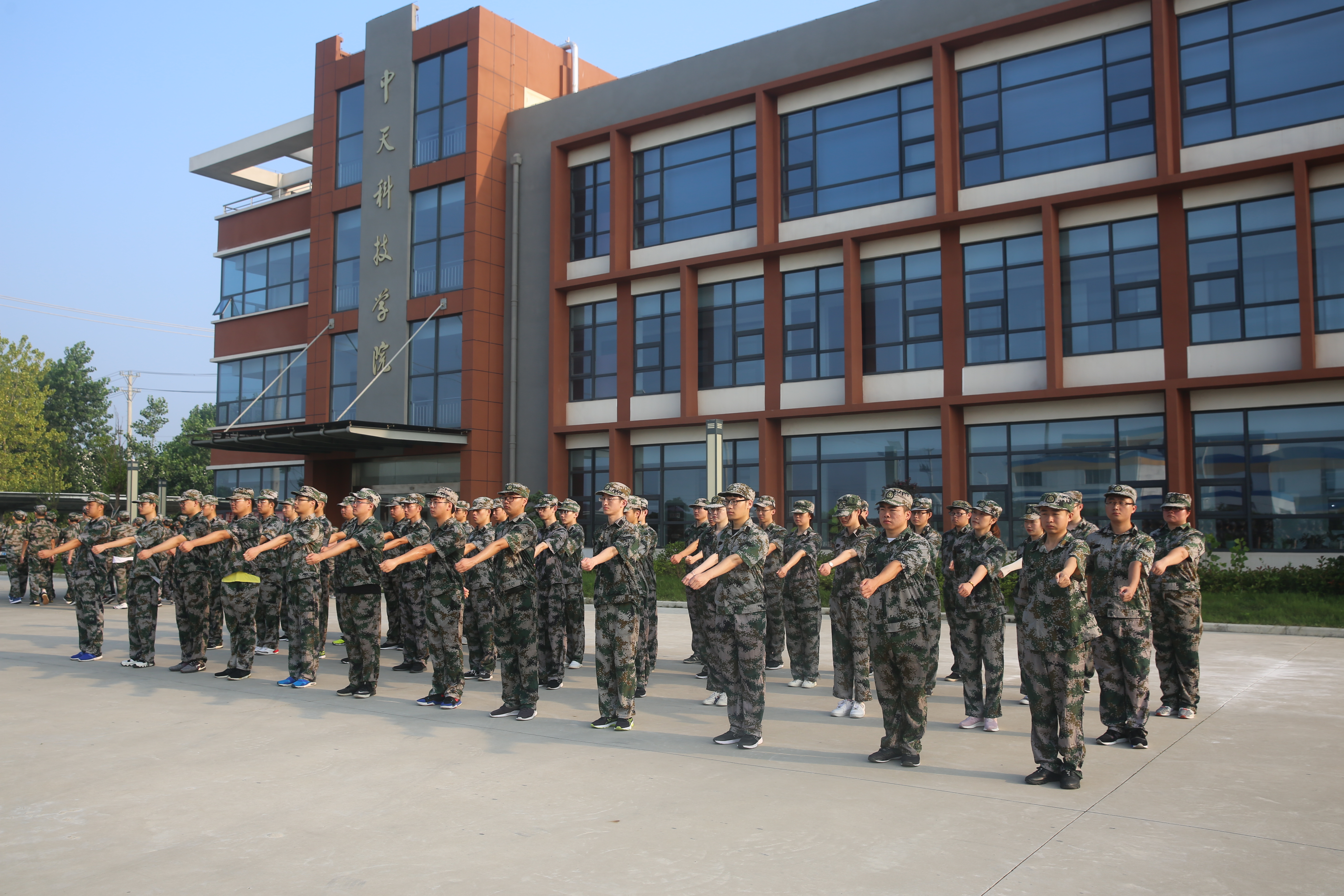 ΰ�¹���(victor1946)�ٷ���վ-Officials Website