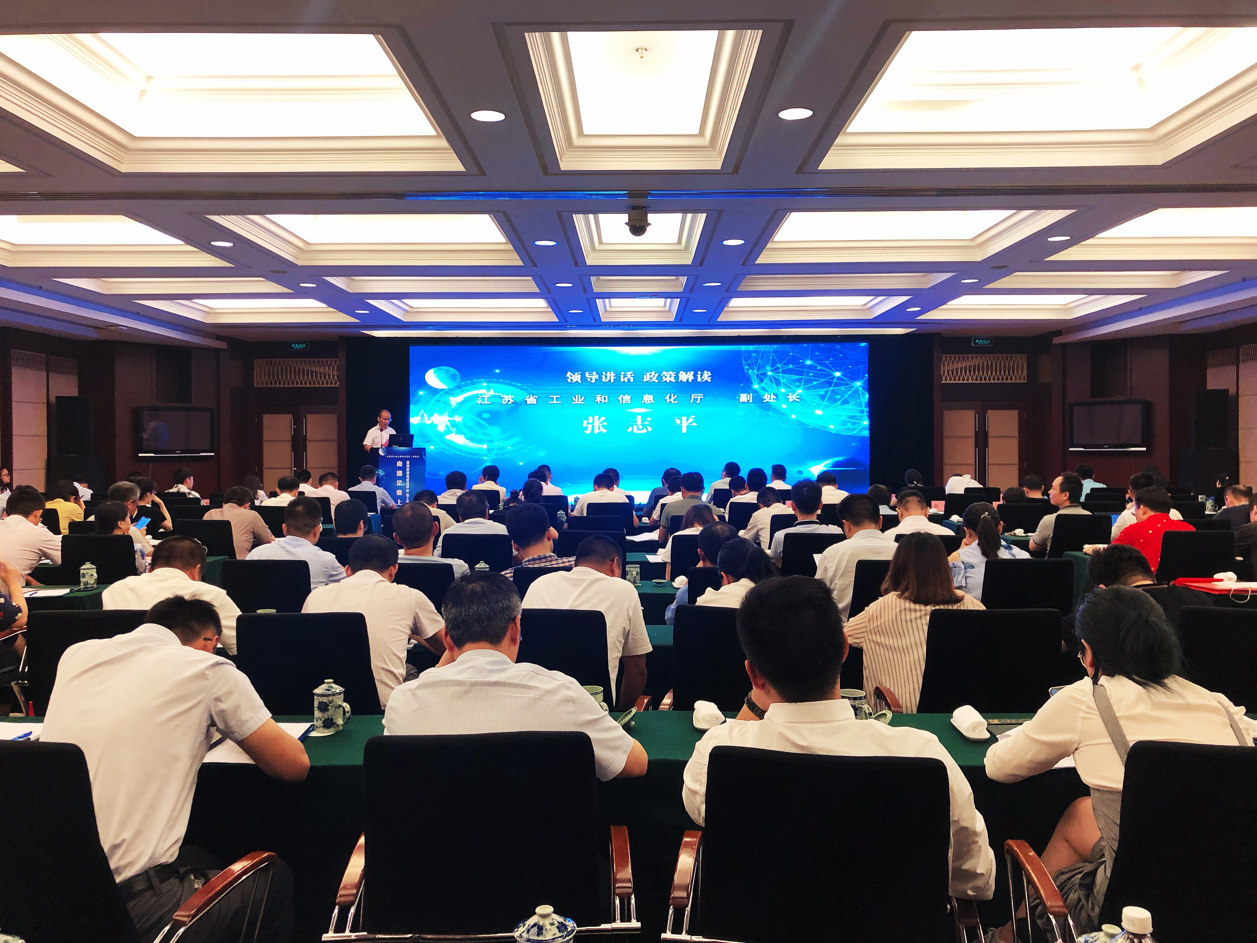 ΰ�¹���(victor1946)�ٷ���վ-Officials Website