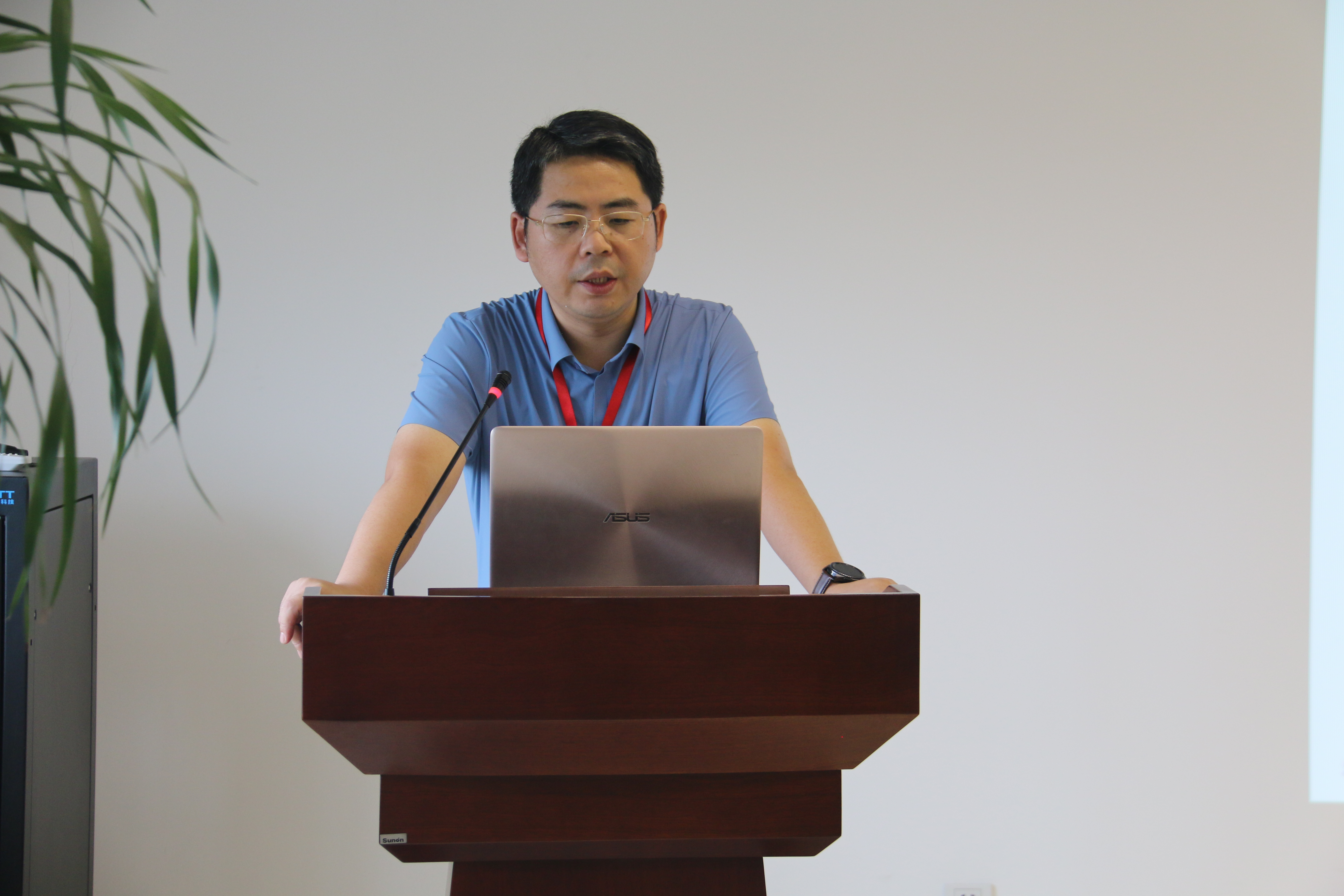 ΰ�¹���(victor1946)�ٷ���վ-Officials Website