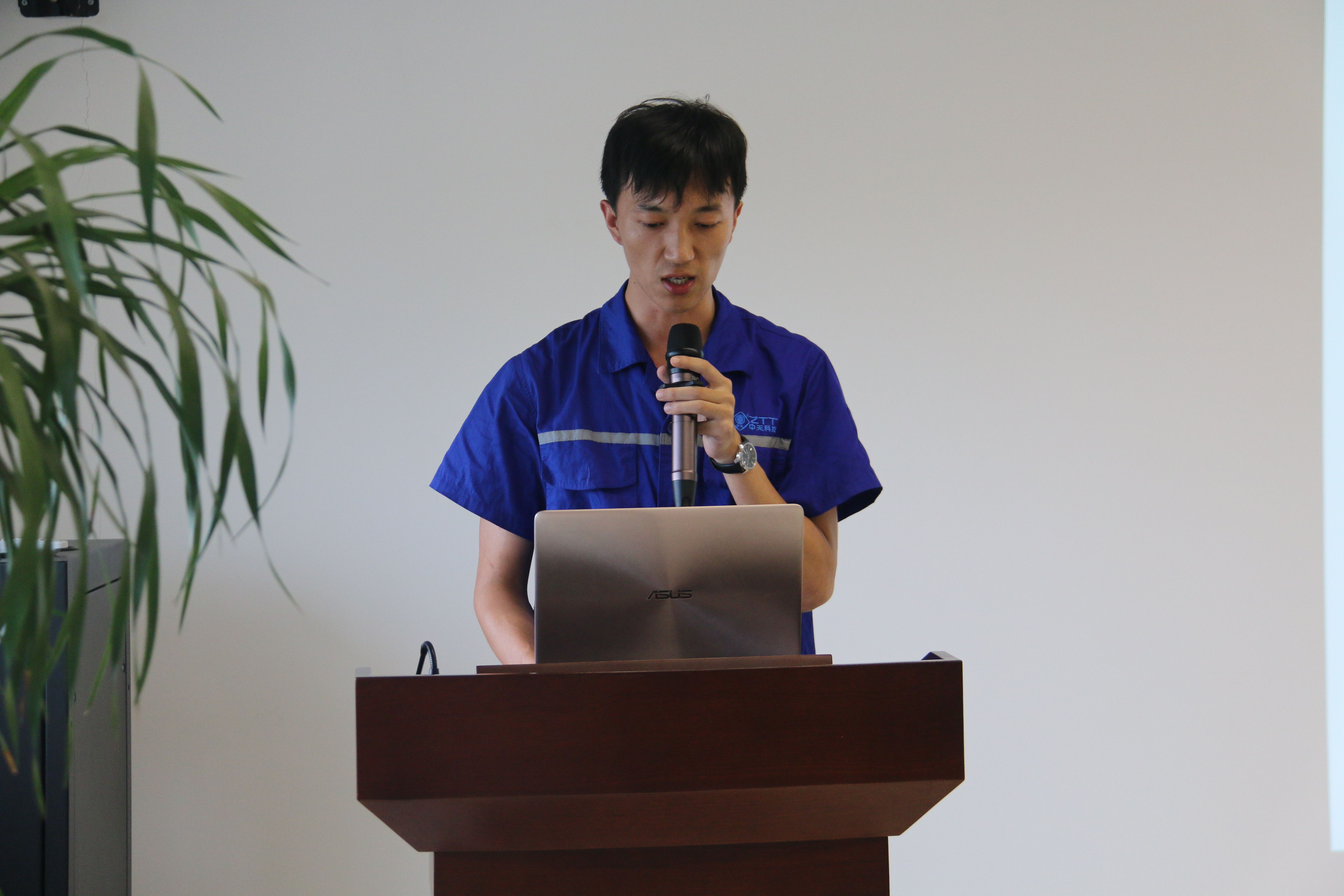 ΰ�¹���(victor1946)�ٷ���վ-Officials Website