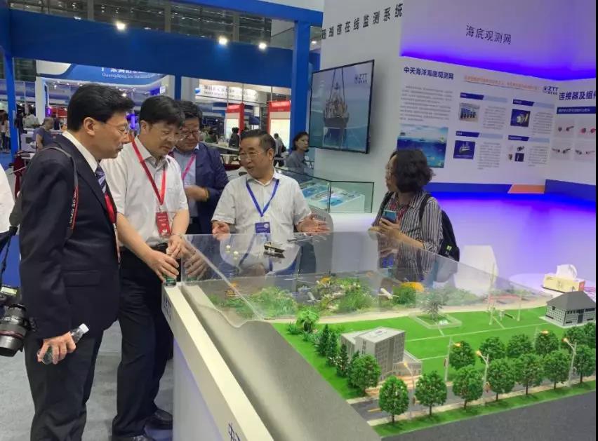 ΰ�¹���(victor1946)�ٷ���վ-Officials Website