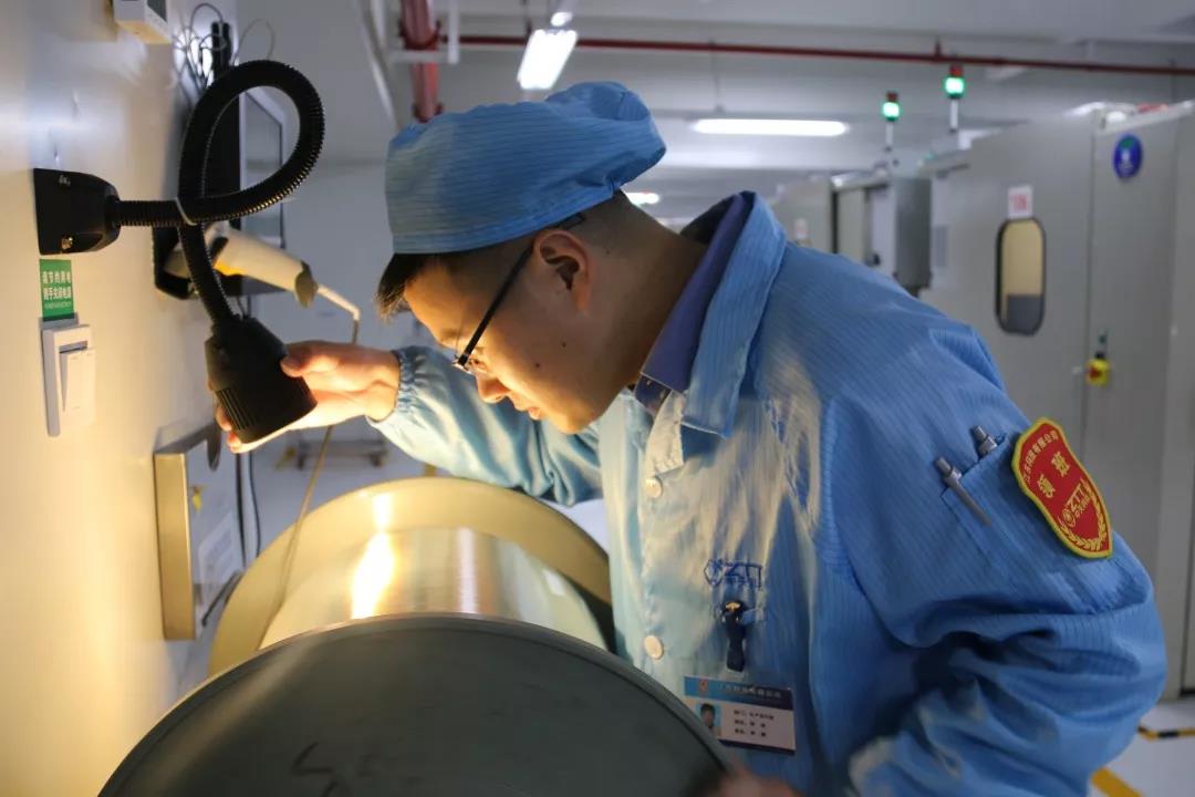 ΰ�¹���(victor1946)�ٷ���վ-Officials Website