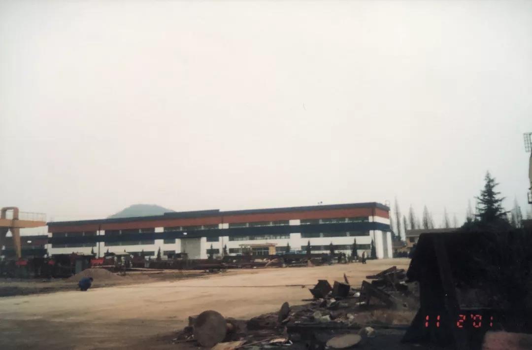 ΰ�¹���(victor1946)�ٷ���վ-Officials Website