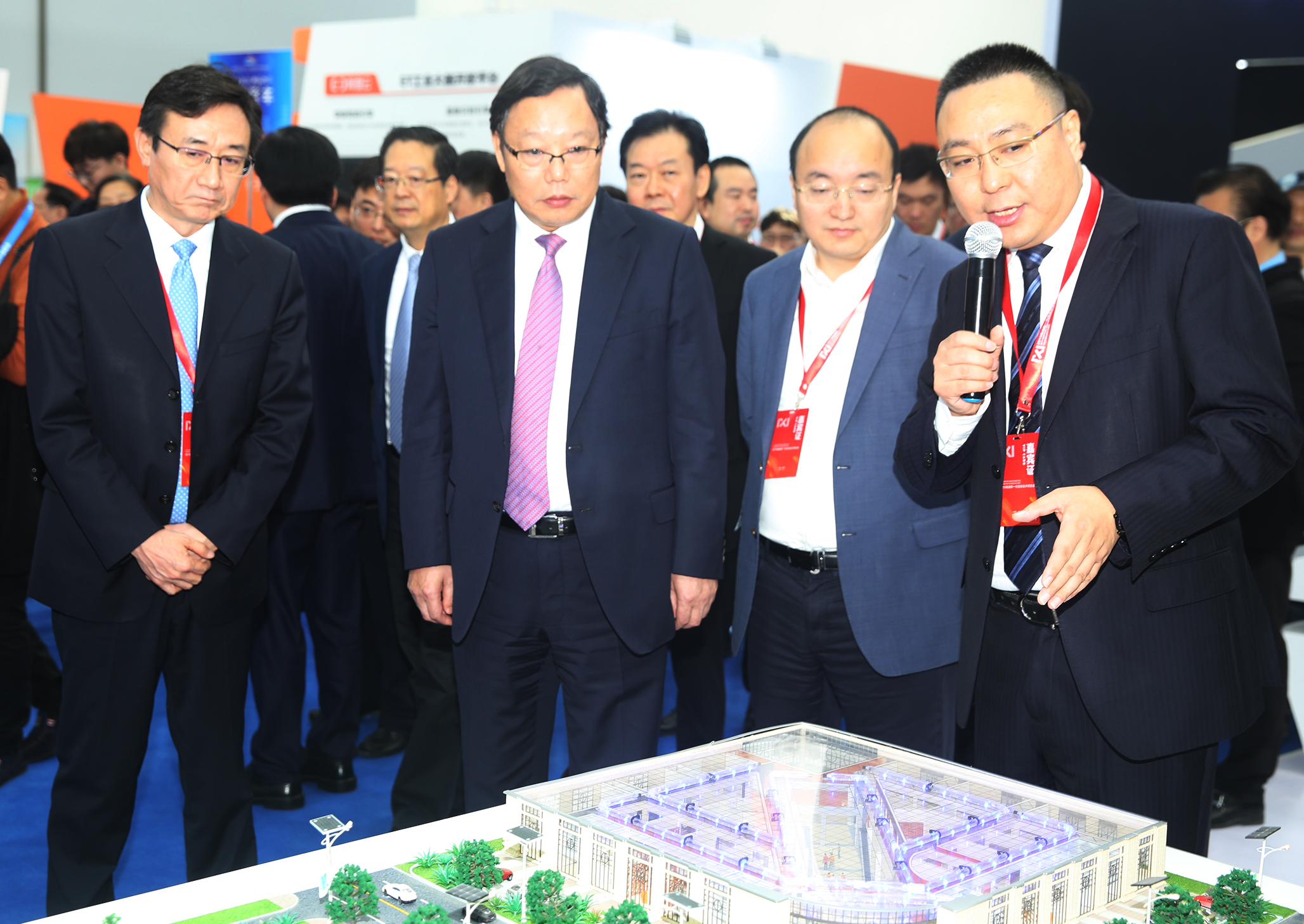 ΰ�¹���(victor1946)�ٷ���վ-Officials Website