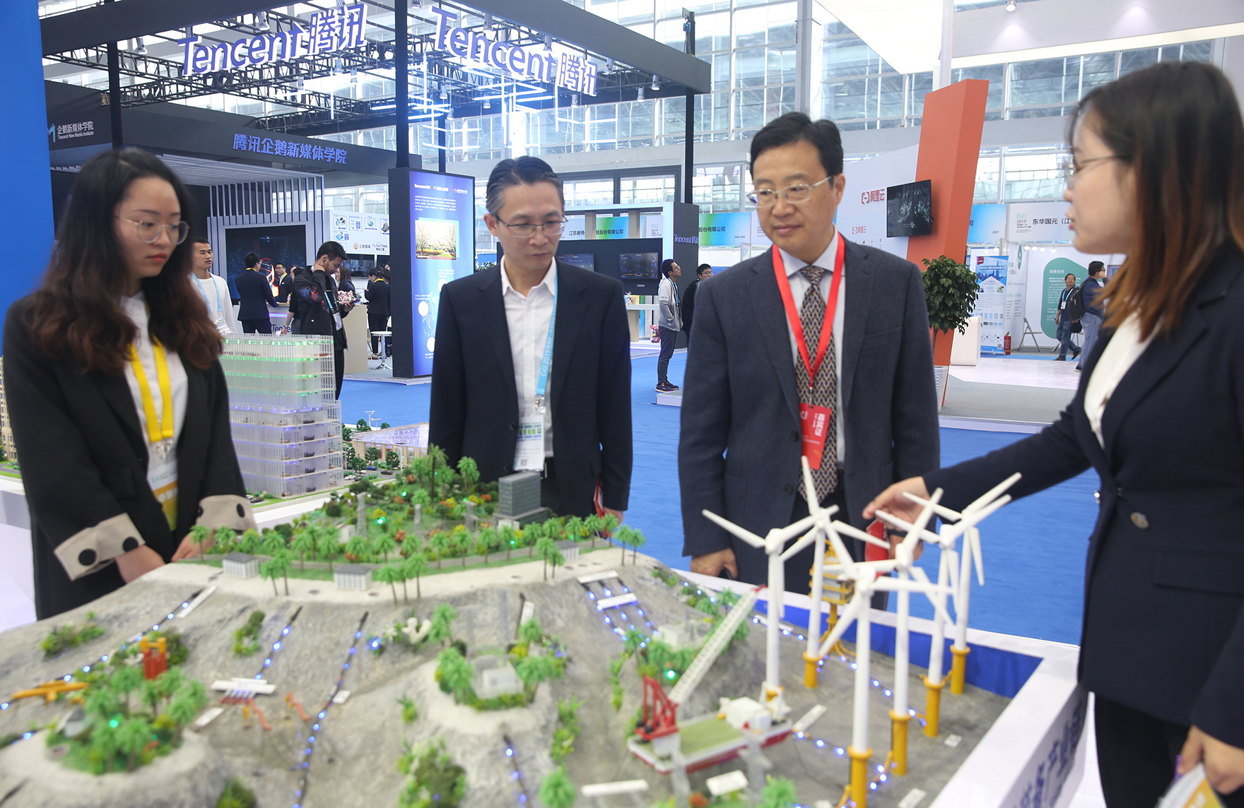 ΰ�¹���(victor1946)�ٷ���վ-Officials Website