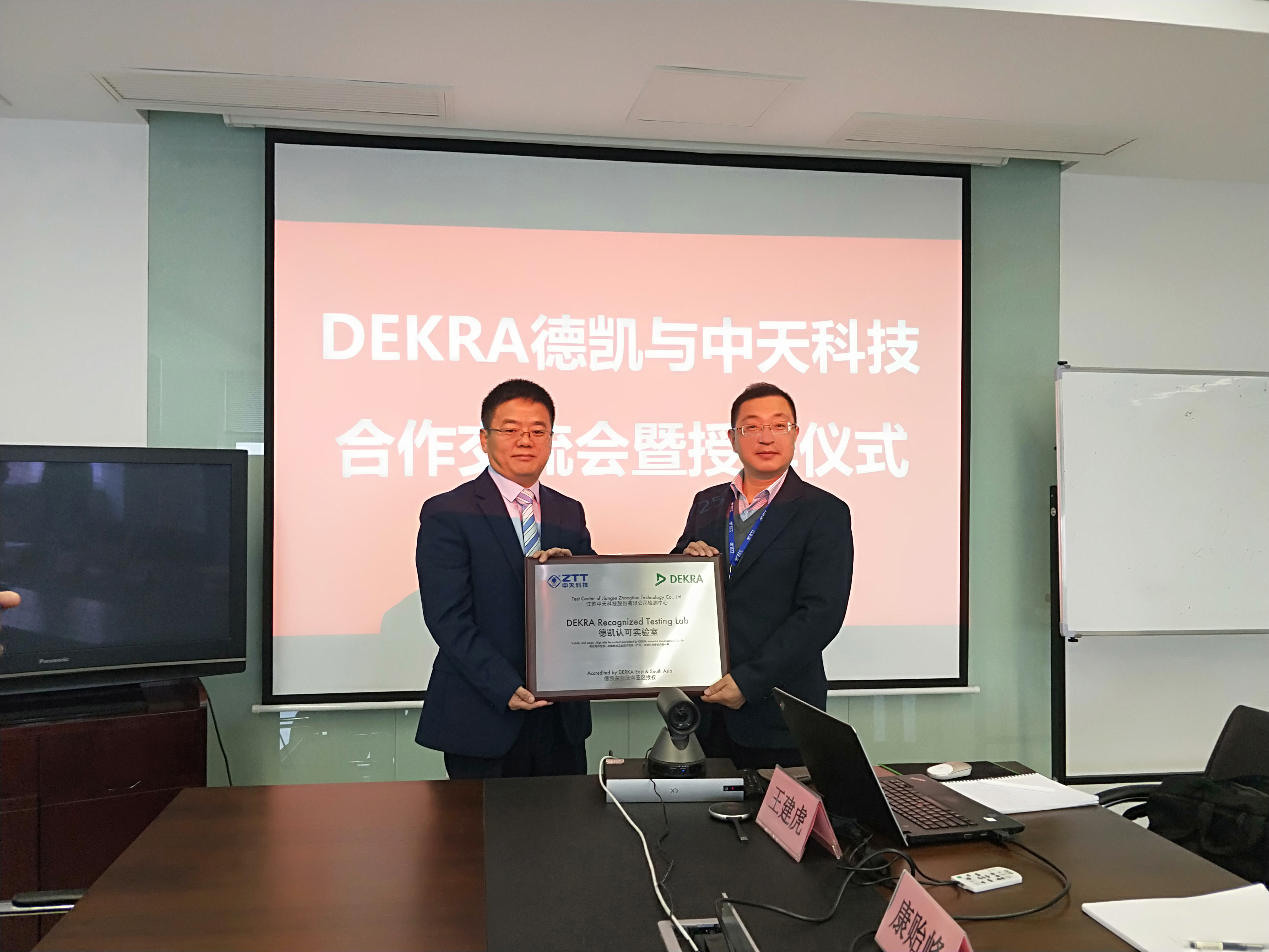 ΰ�¹���(victor1946)�ٷ���վ-Officials Website