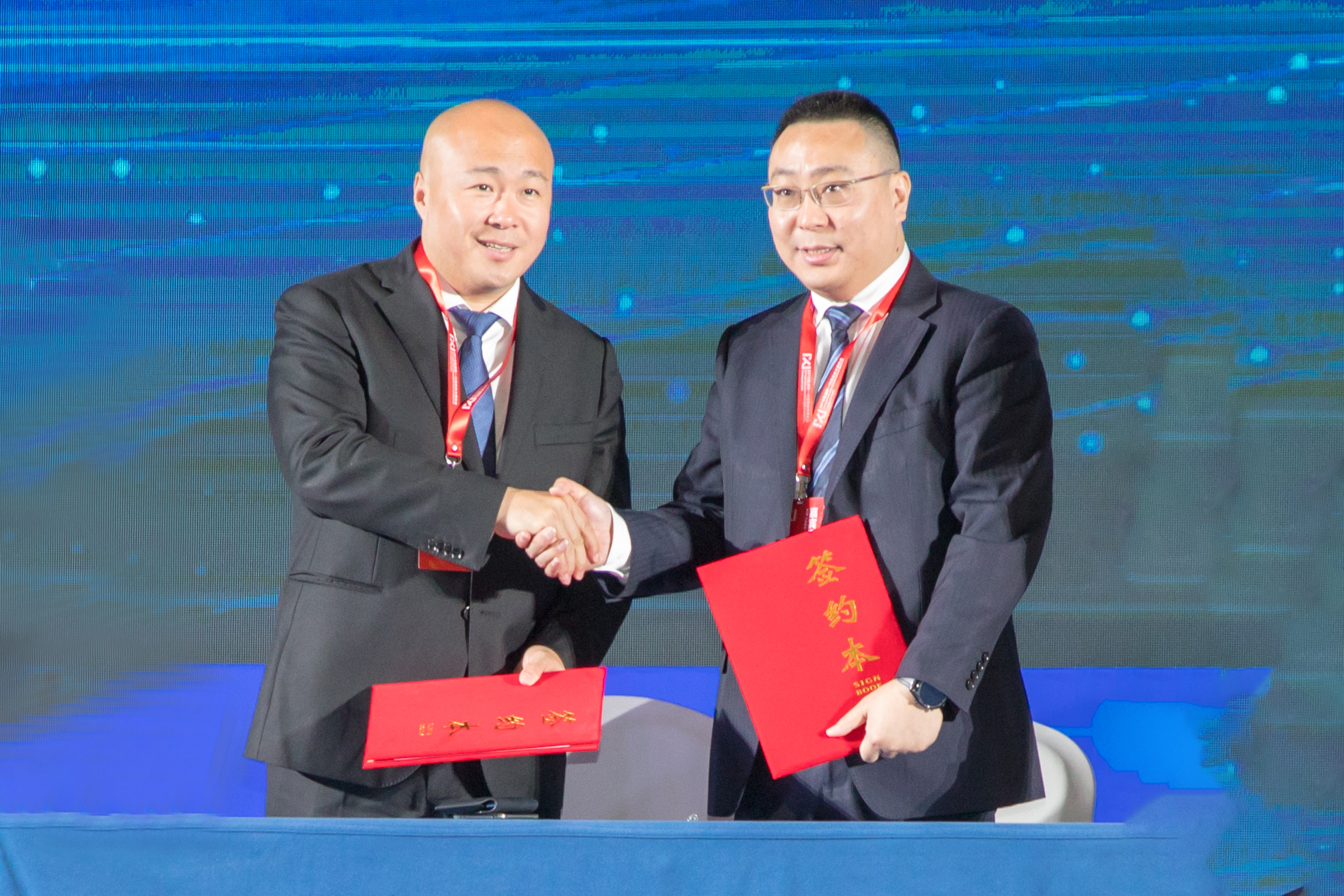 ΰ�¹���(victor1946)�ٷ���վ-Officials Website