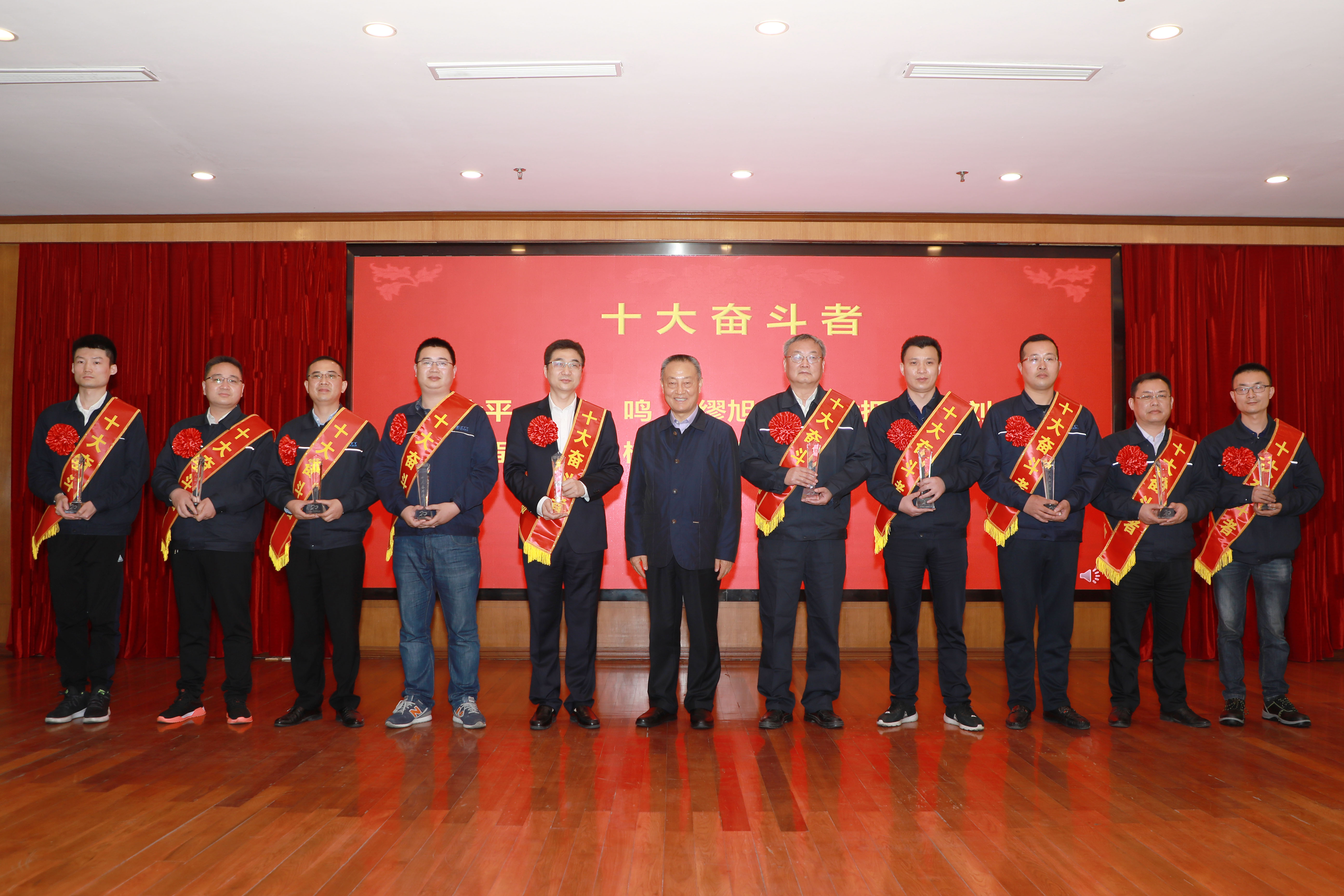 ΰ�¹���(victor1946)�ٷ���վ-Officials Website