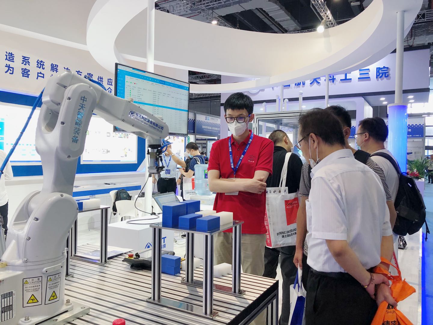 ΰ�¹���(victor1946)�ٷ���վ-Officials Website