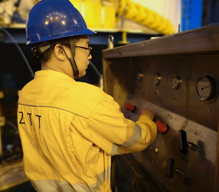 ΰ�¹���(victor1946)�ٷ���վ-Officials Website