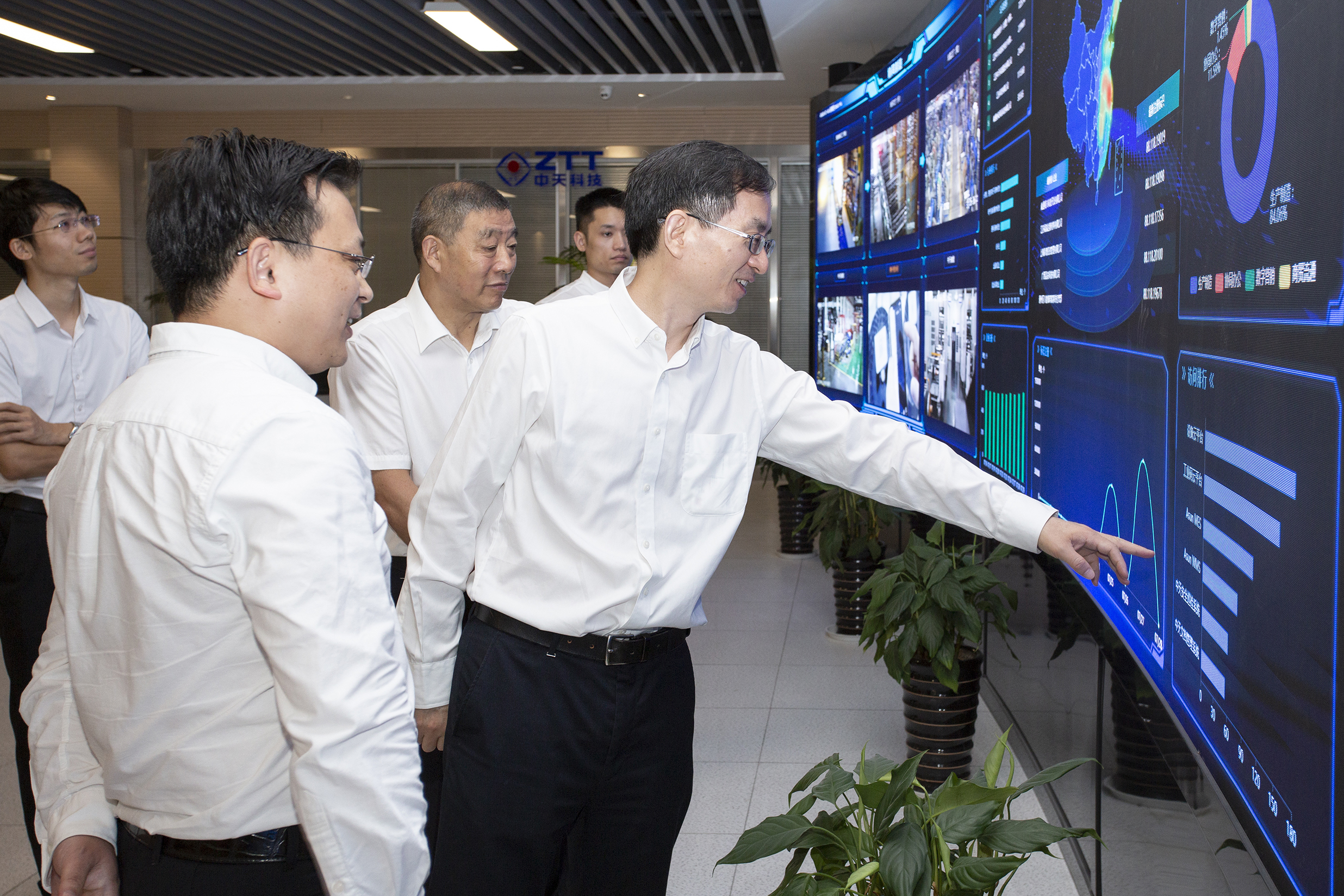 ΰ�¹���(victor1946)�ٷ���վ-Officials Website