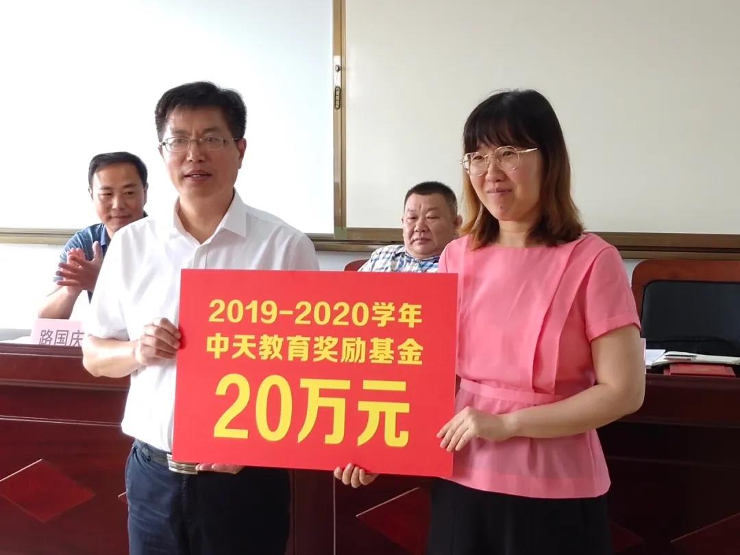 ΰ�¹���(victor1946)�ٷ���վ-Officials Website