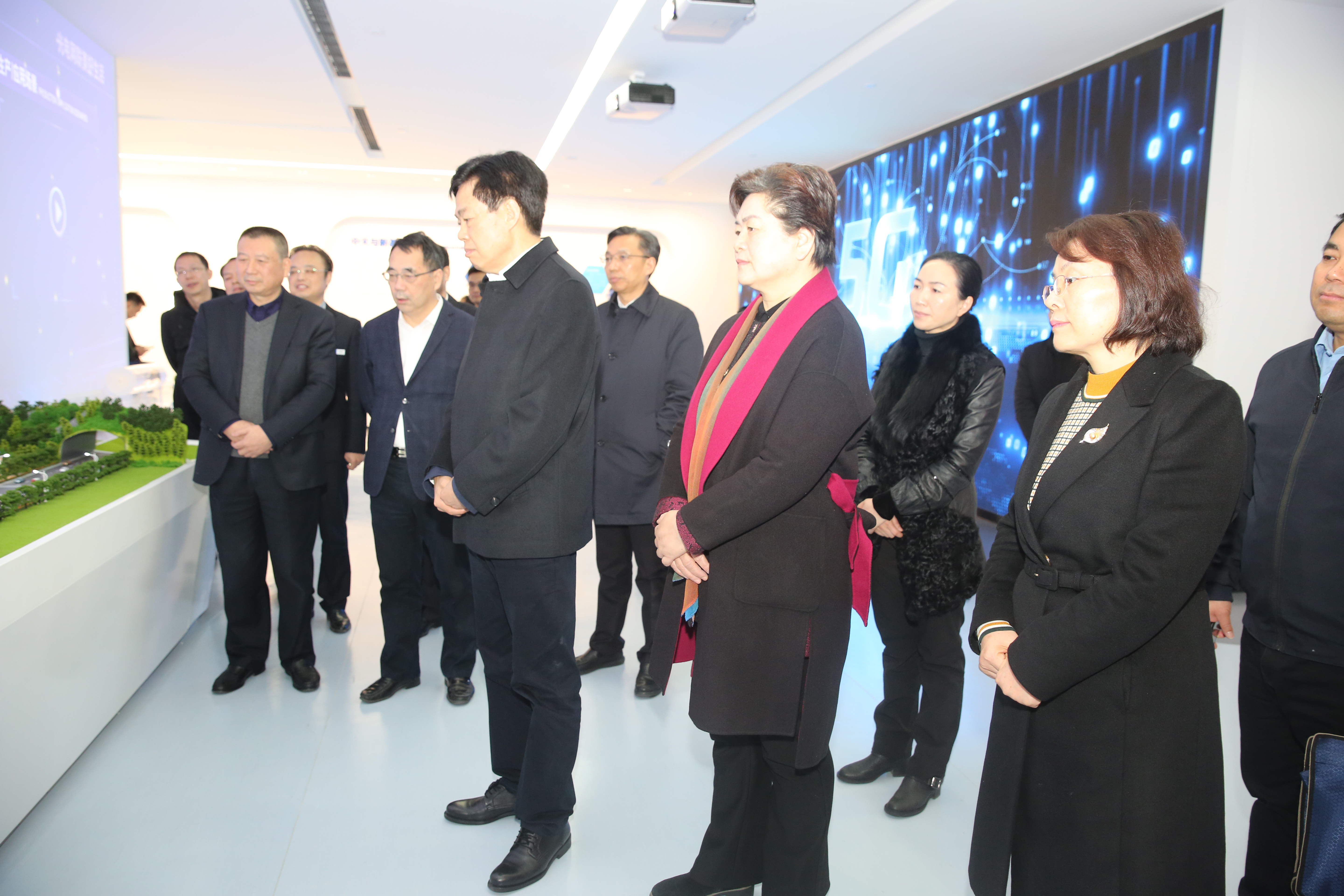 ΰ�¹���(victor1946)�ٷ���վ-Officials Website