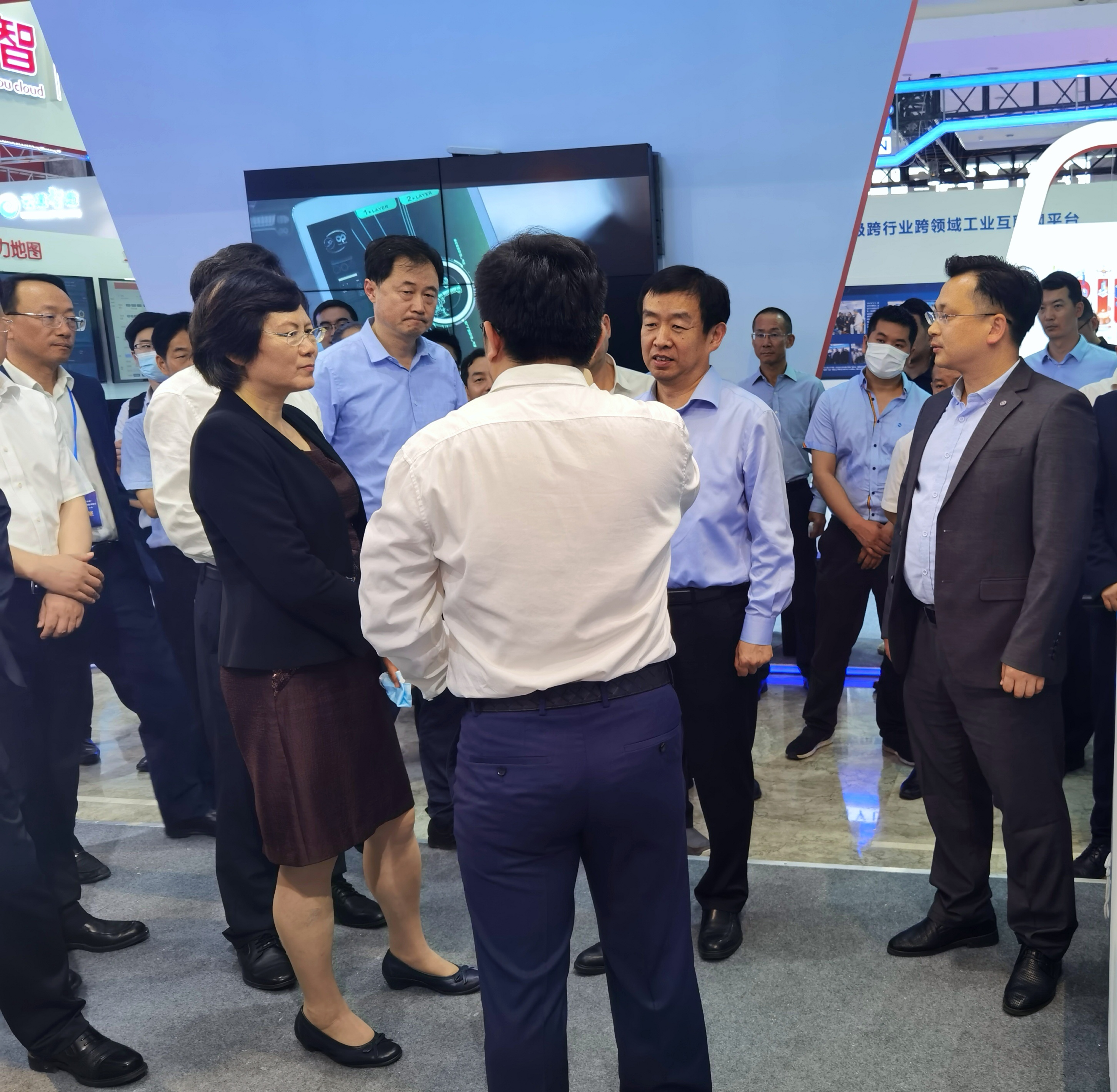 ΰ�¹���(victor1946)�ٷ���վ-Officials Website