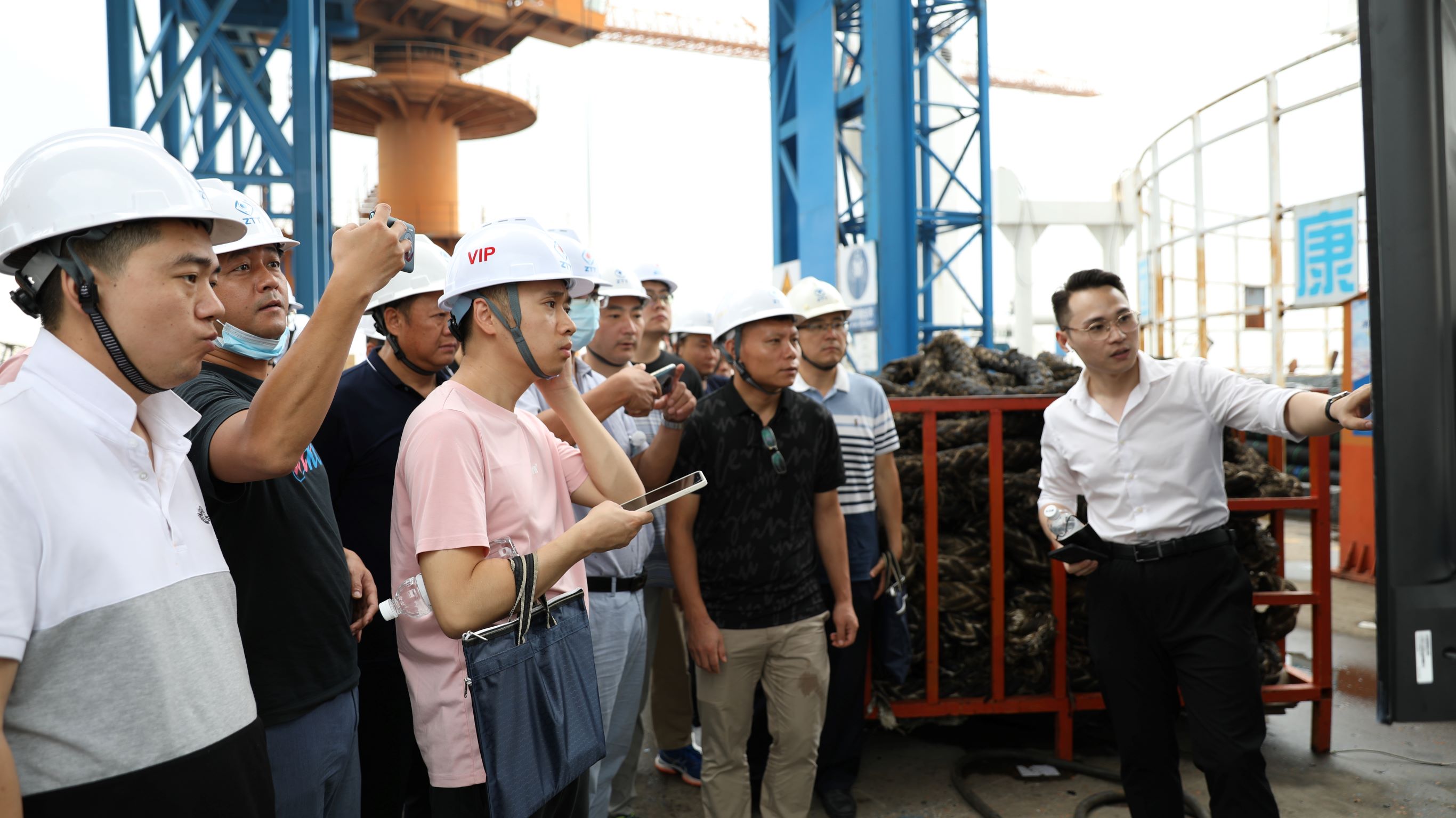 ΰ�¹���(victor1946)�ٷ���վ-Officials Website