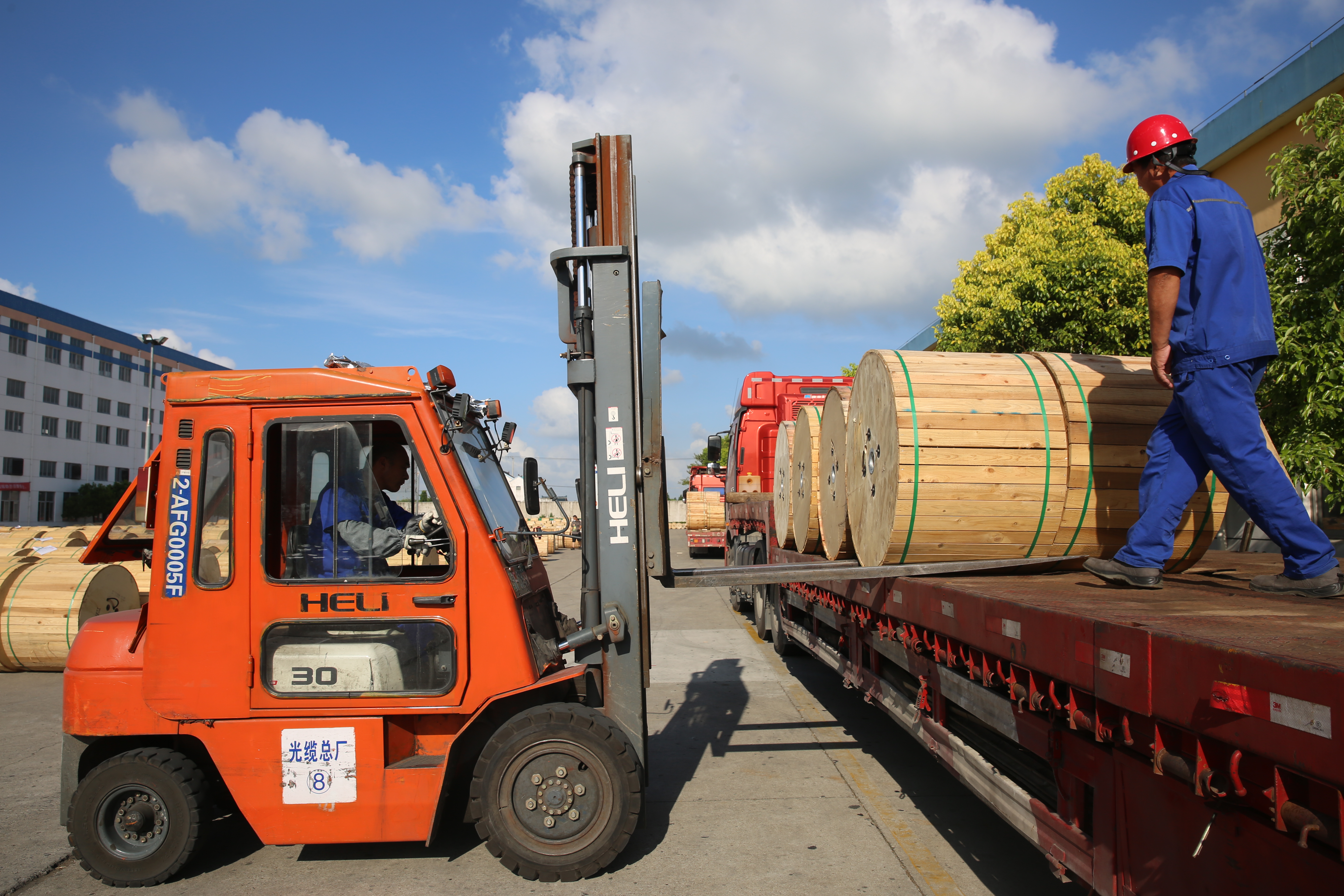 ΰ�¹���(victor1946)�ٷ���վ-Officials Website