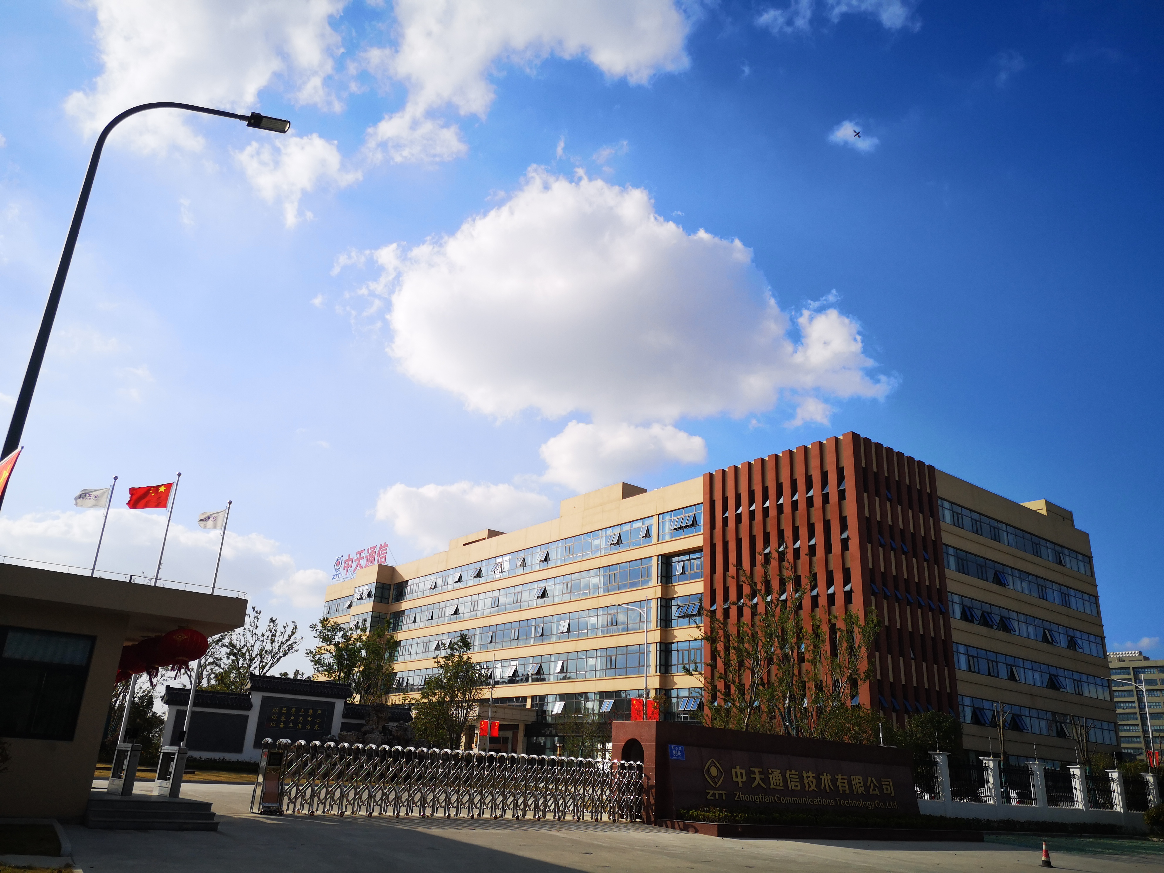 ΰ�¹���(victor1946)�ٷ���վ-Officials Website