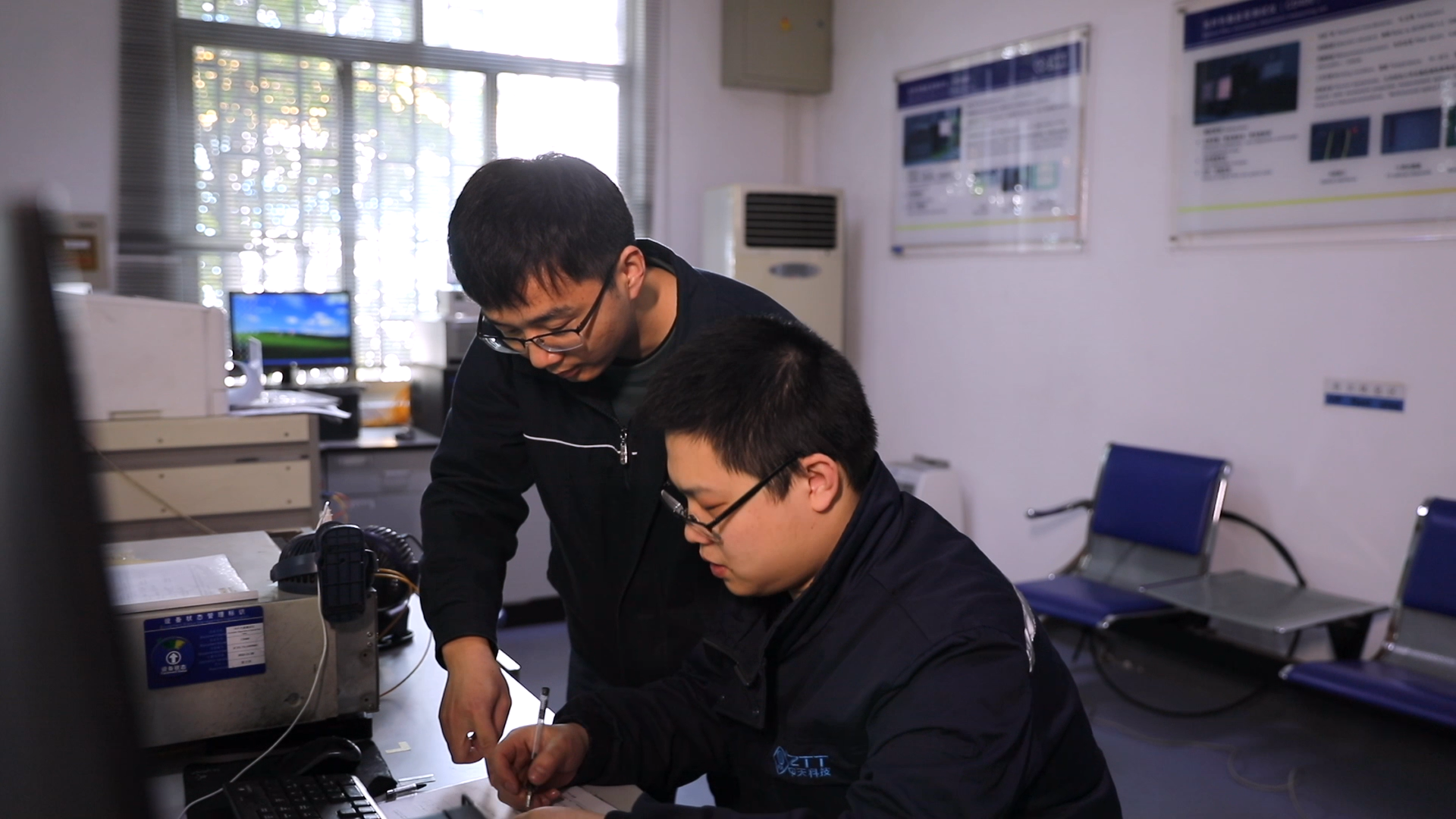 ΰ�¹���(victor1946)�ٷ���վ-Officials Website