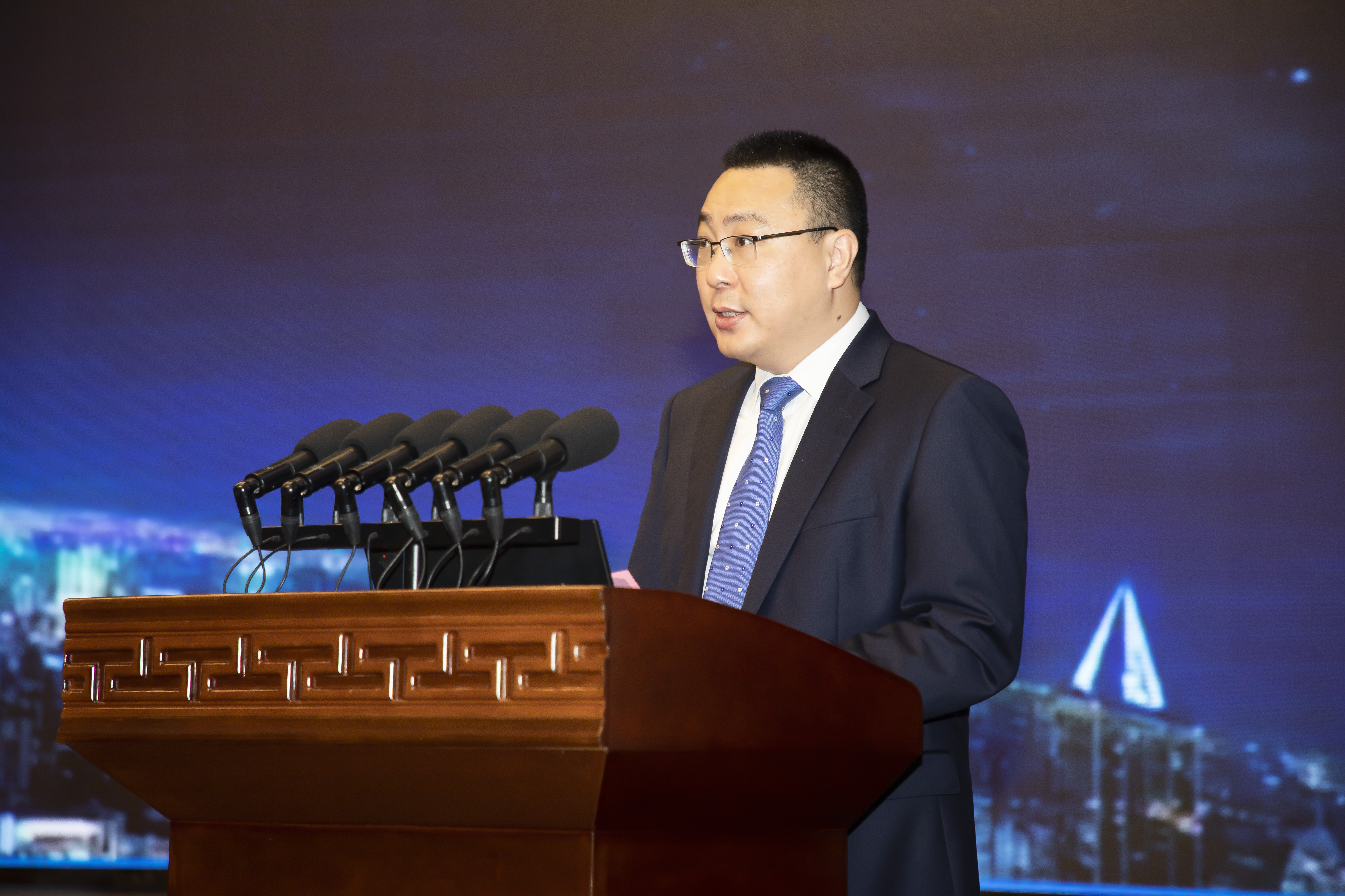 ΰ�¹���(victor1946)�ٷ���վ-Officials Website