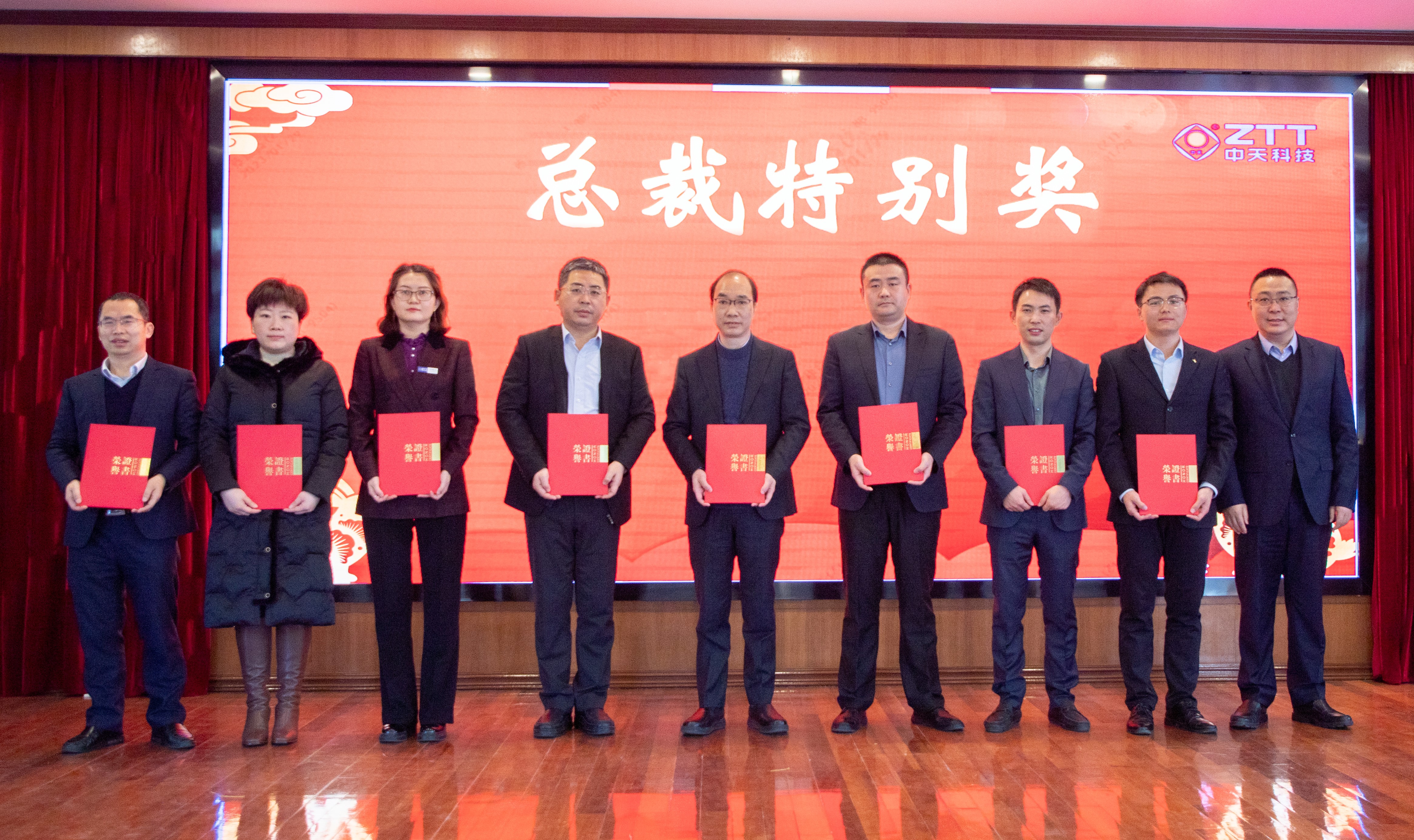 ΰ�¹���(victor1946)�ٷ���վ-Officials Website