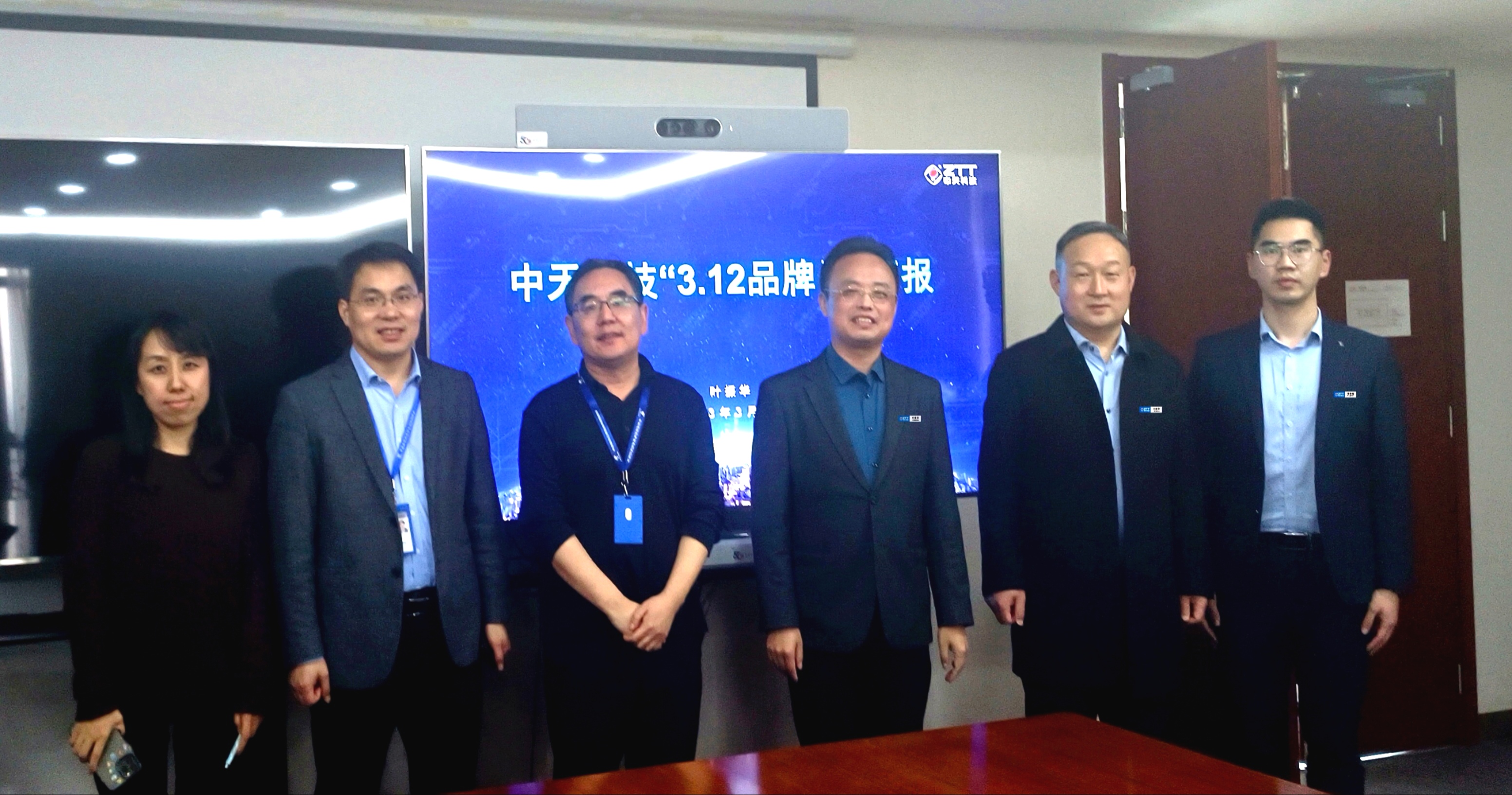 ΰ�¹���(victor1946)�ٷ���վ-Officials Website