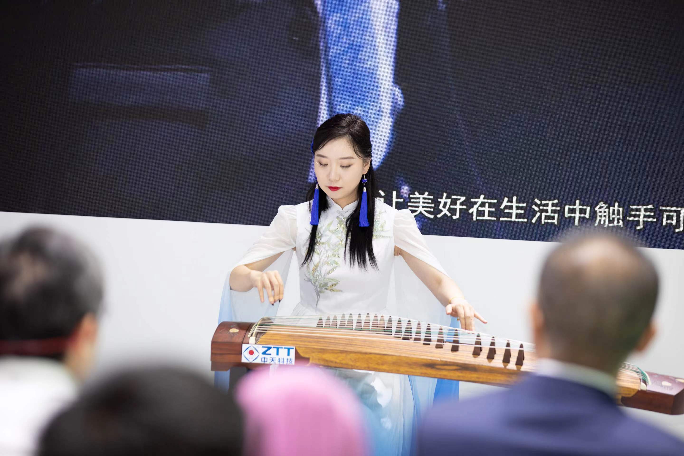 ΰ�¹���(victor1946)�ٷ���վ-Officials Website